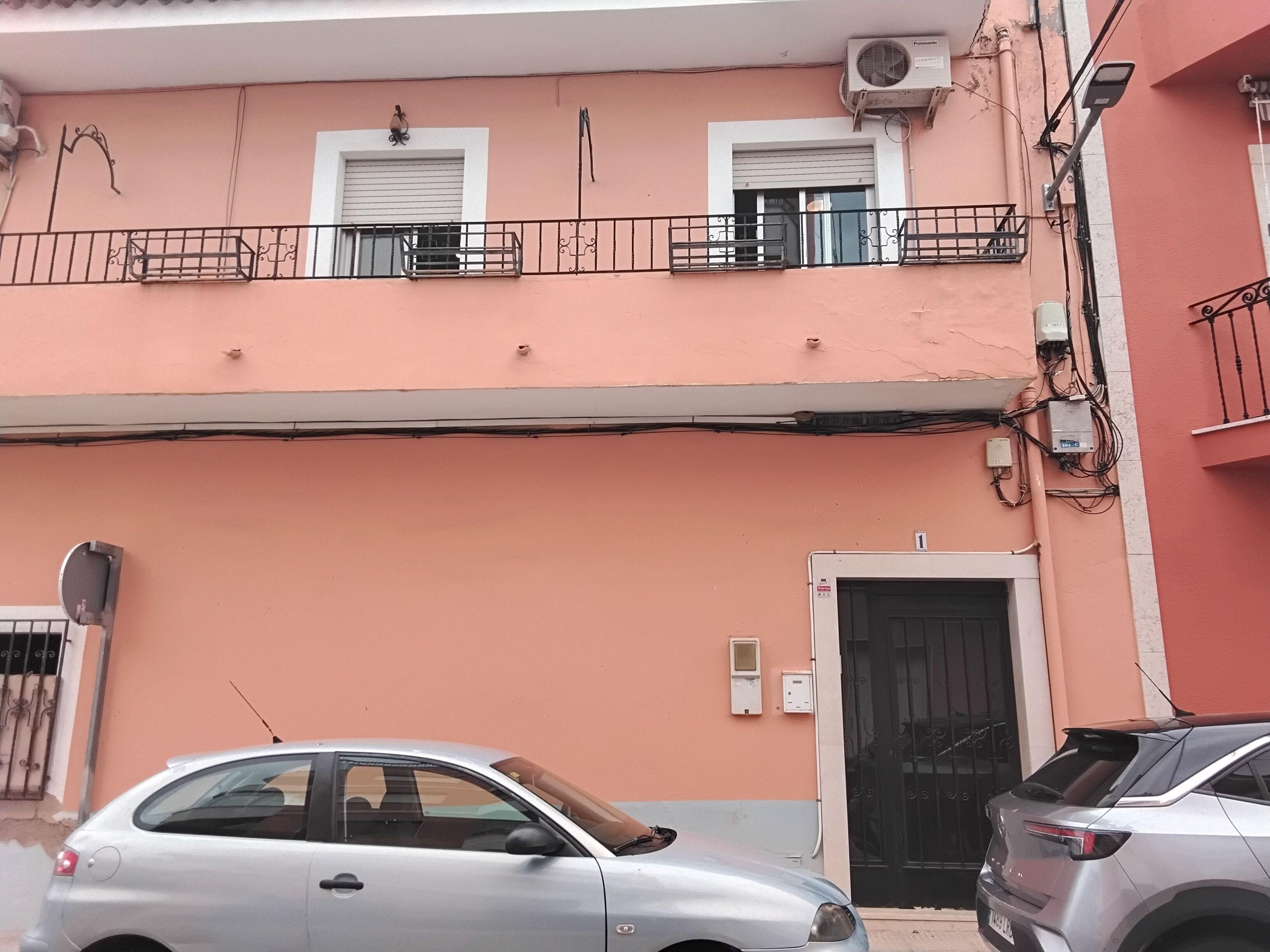 Casa Rural en Venta en Carrer les Amèriques - 23