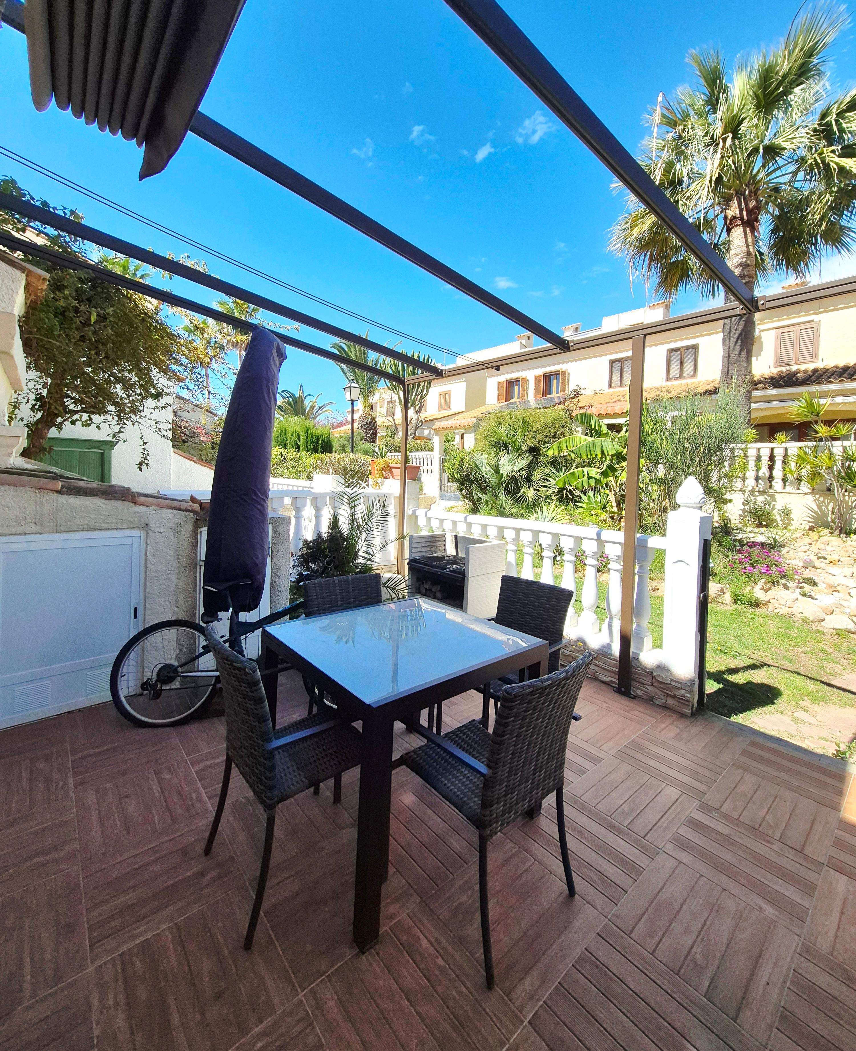 Casa Adosada en Venta en Urbanizacion Faro - 13