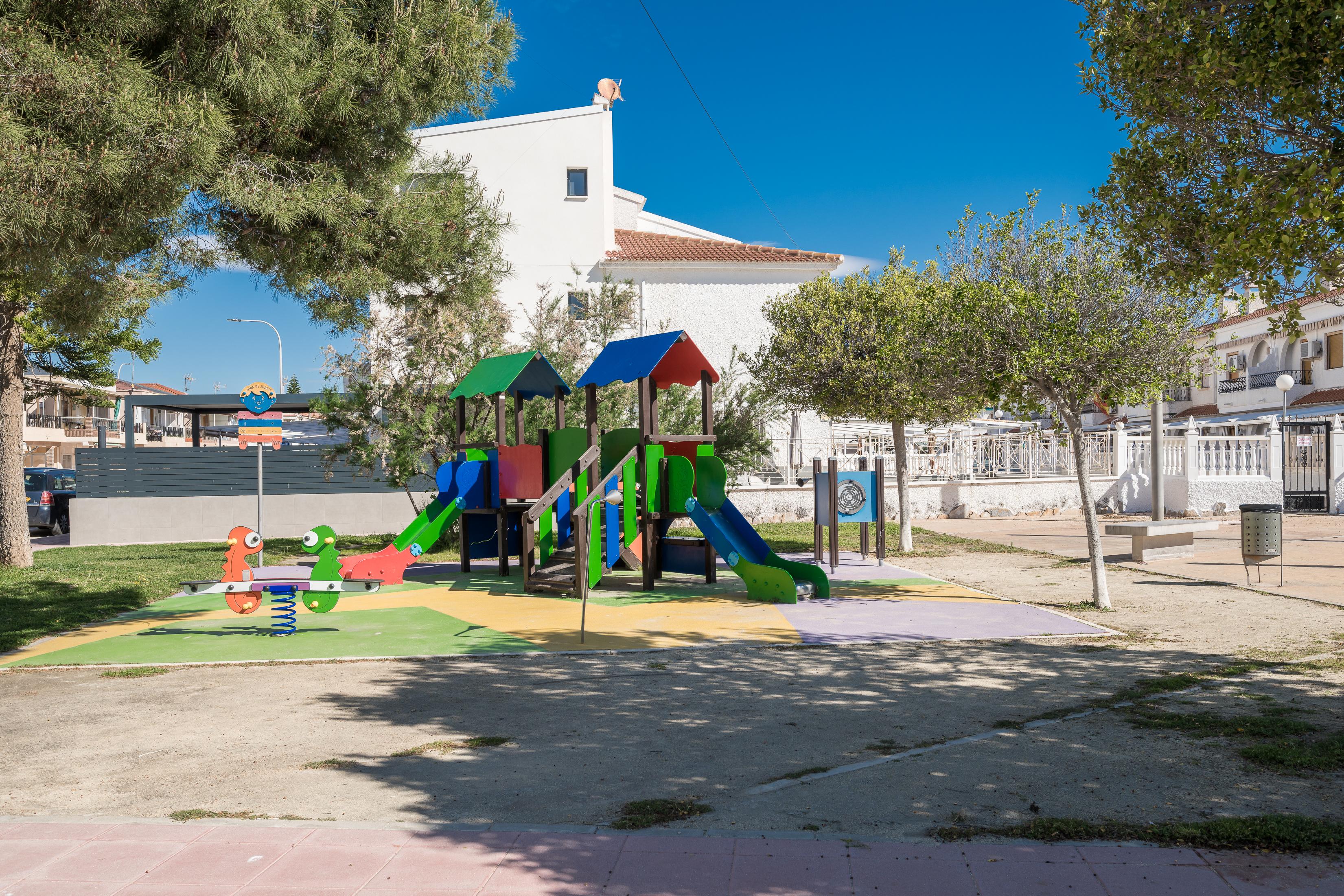 Chalet Pareado en Venta - Calle Biar, Santa Pola - 30