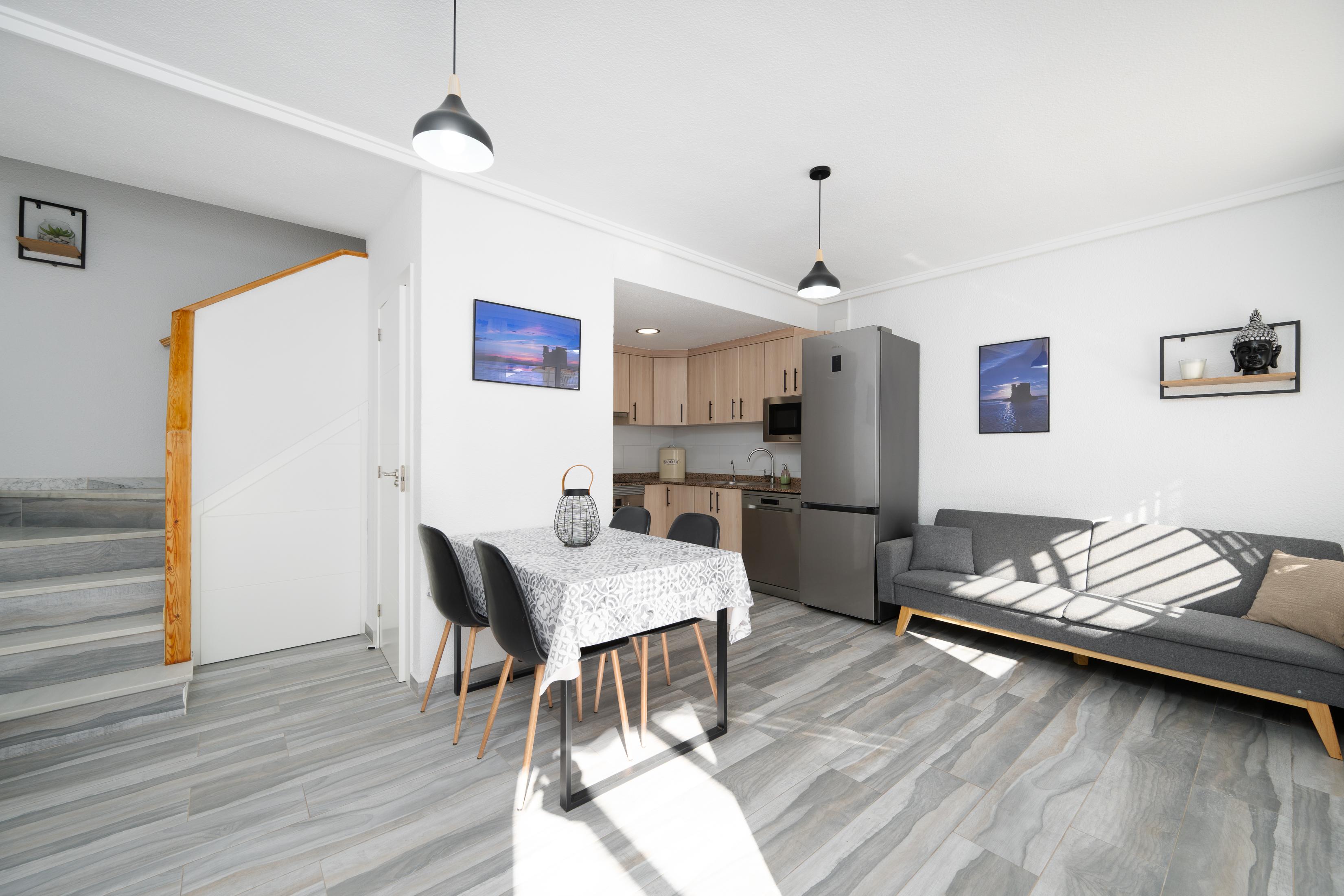 Chalet Pareado en Venta - Calle Biar, Santa Pola - 3