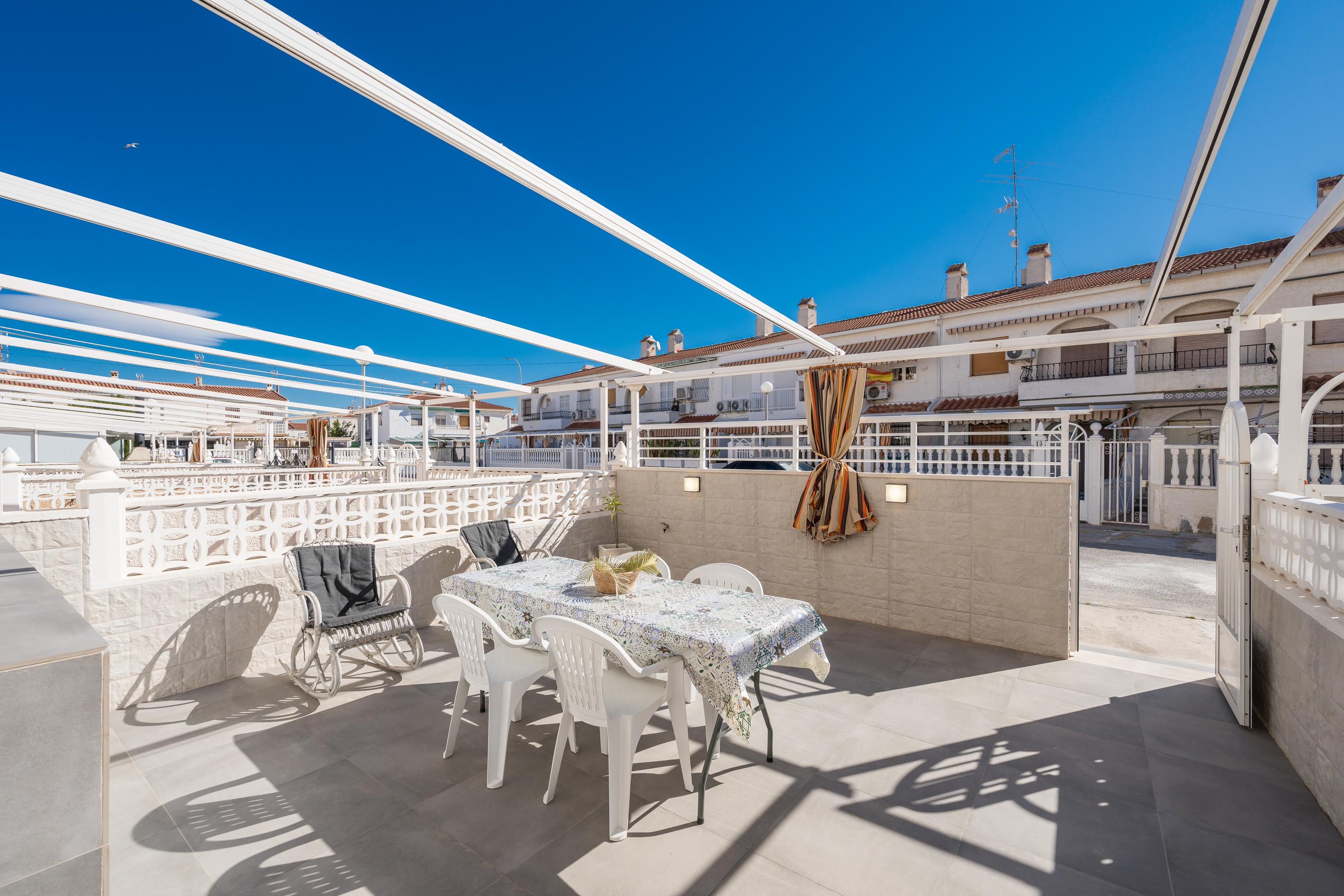 Chalet Pareado en Venta - Calle Biar, Santa Pola - 1