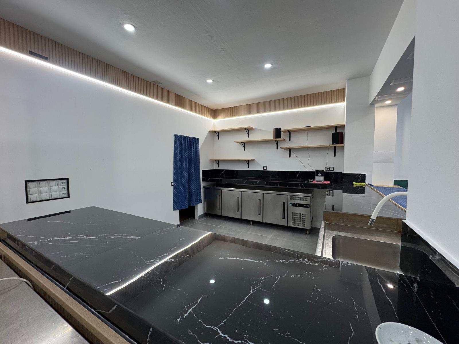 Local en Venta - Av. Trapiche, Marbella - 4