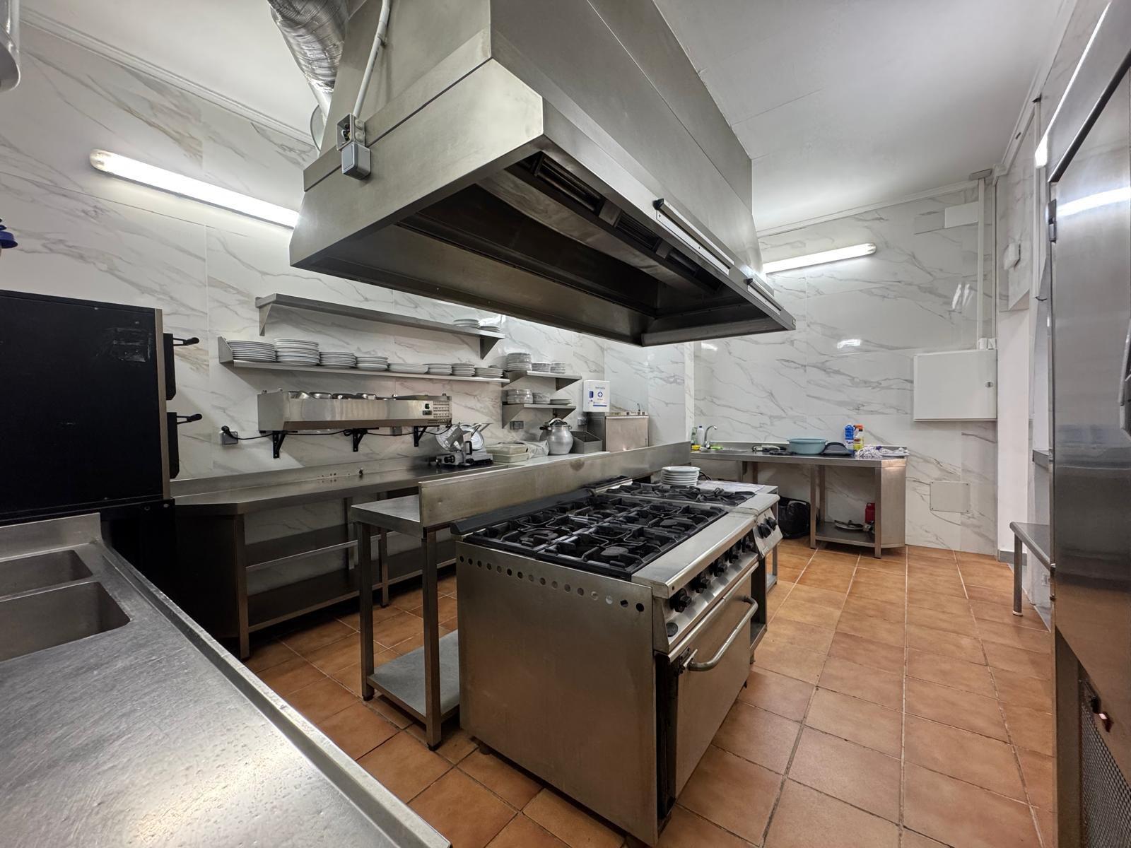 Local en Venta - Av. Trapiche, Marbella - 9