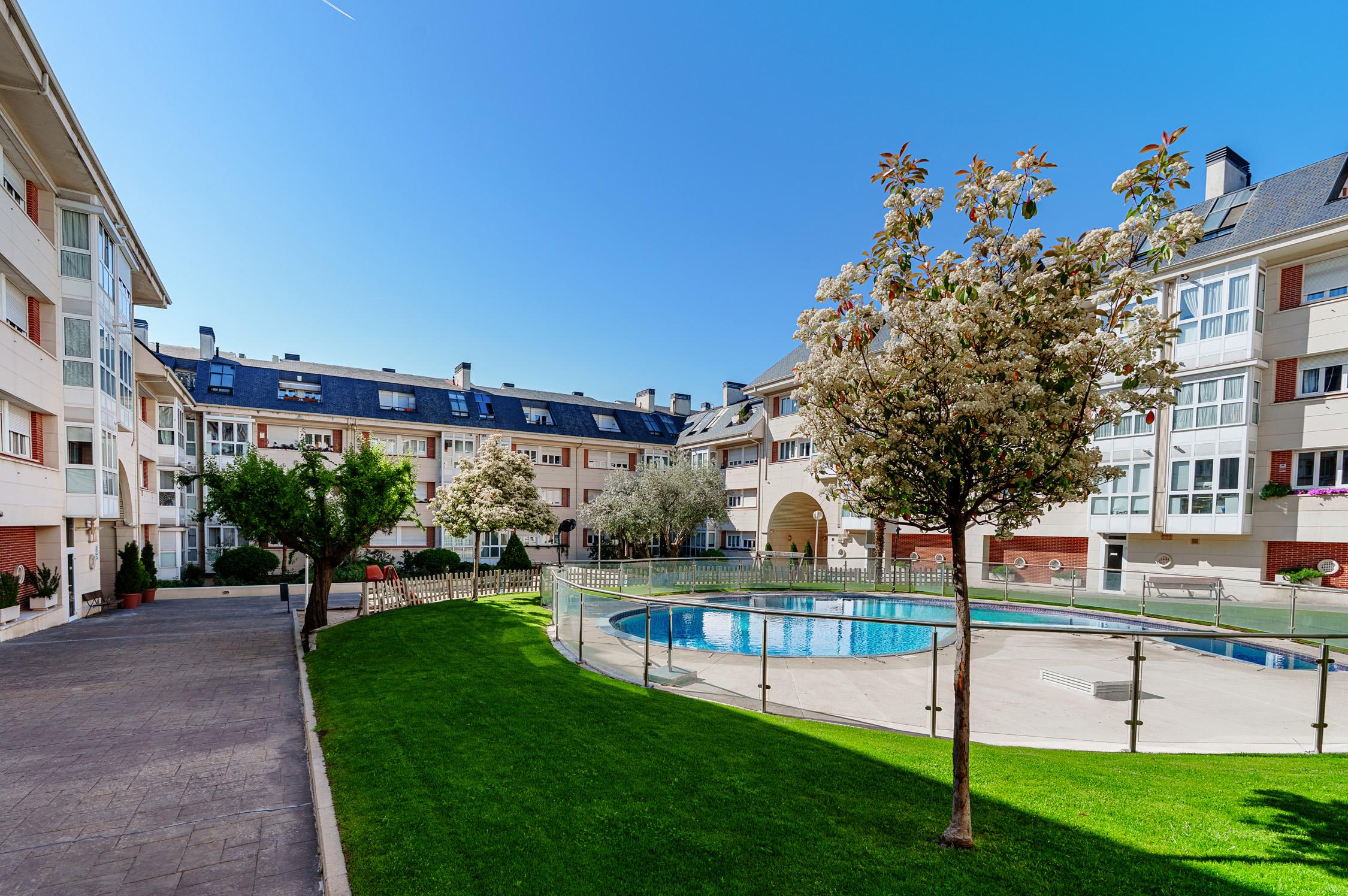 Piso en Venta en C. Bahía de Almería - 27