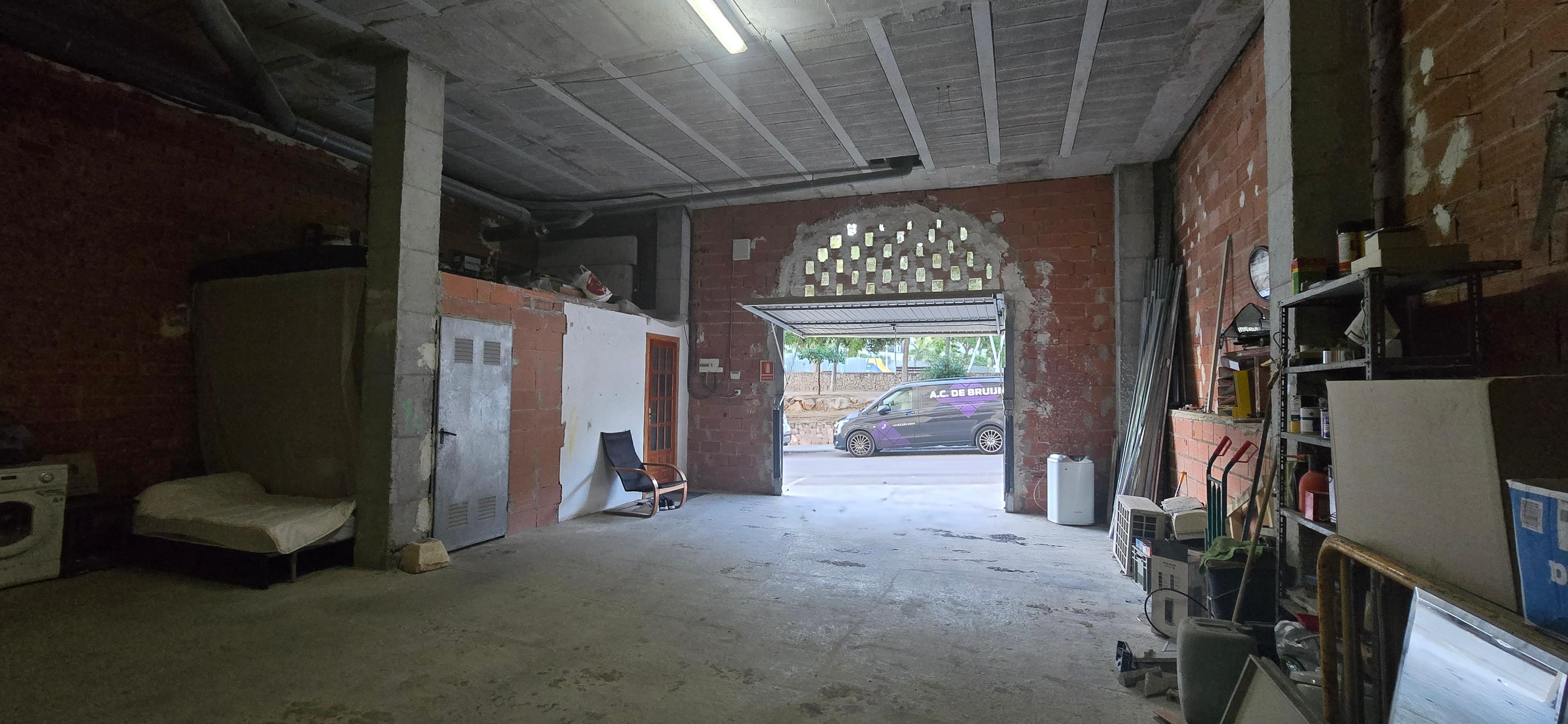 Local en Venta en Carrer Santa Bàrbara - 3