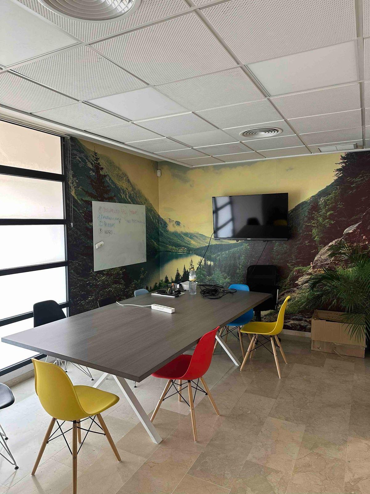 Oficina en Venta en Calle Médico Vicente Reyes - 13