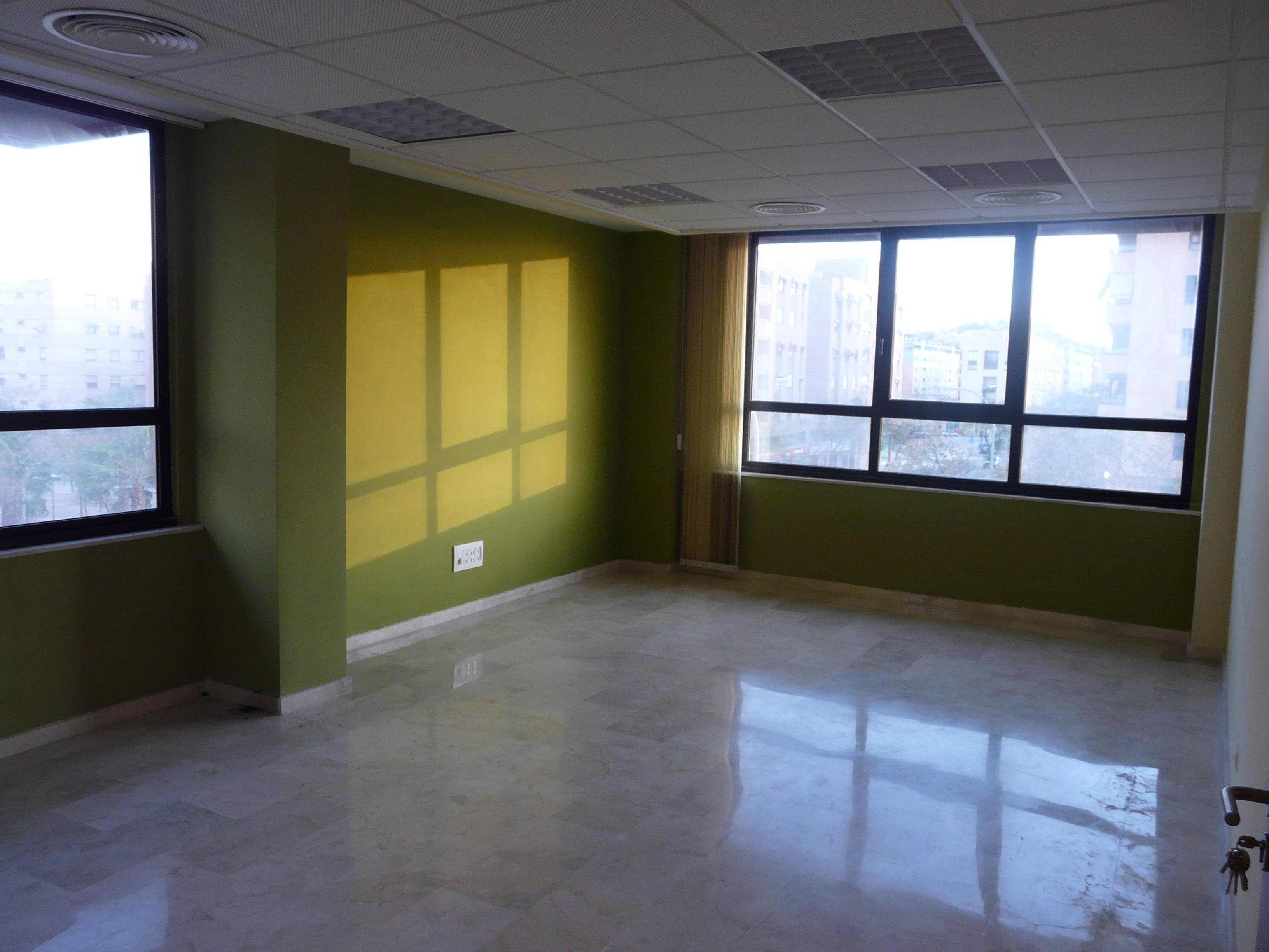 Oficina en Venta en Calle Médico Vicente Reyes - 4