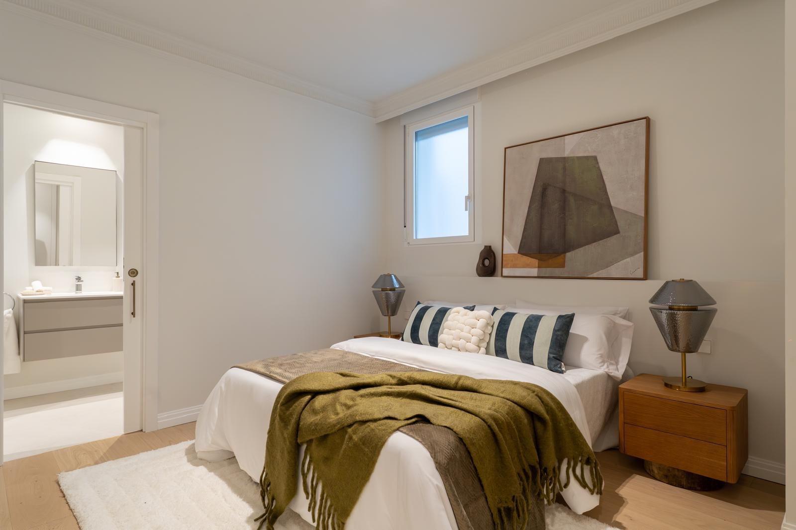 Piso en Venta en Calle de García de Paredes - 6