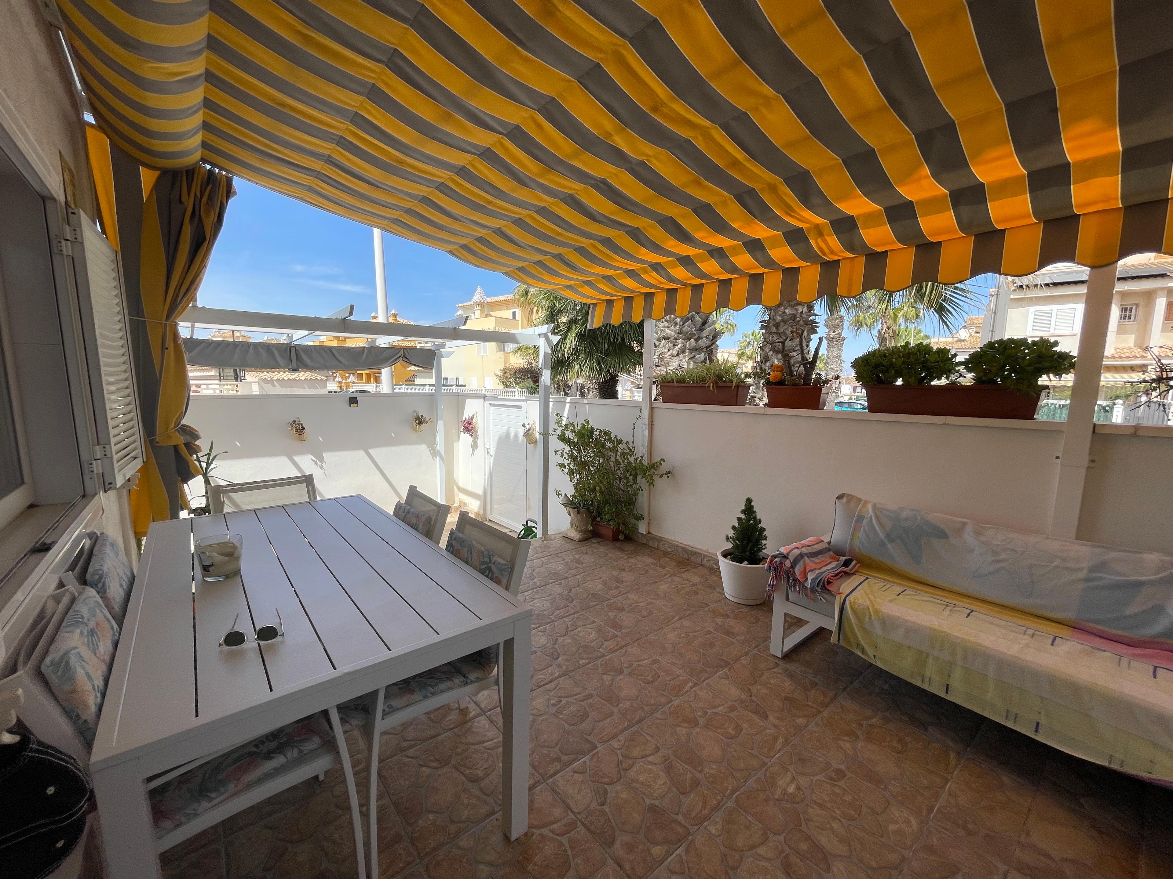 Casa Adosada en Venta en C. Monte de Sta. Pola - 6