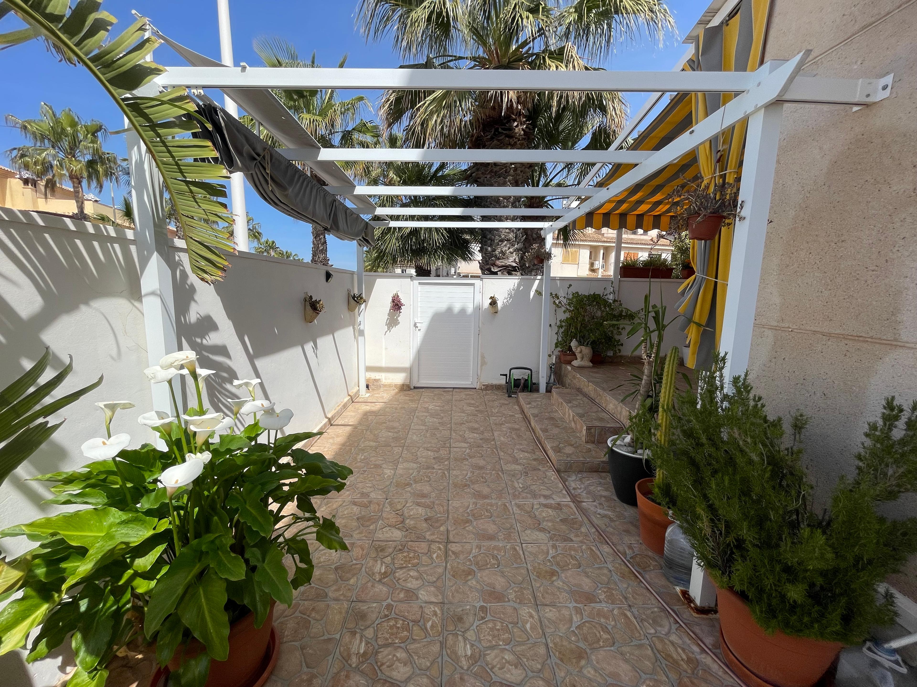 Casa Adosada en Venta en C. Monte de Sta. Pola - 9