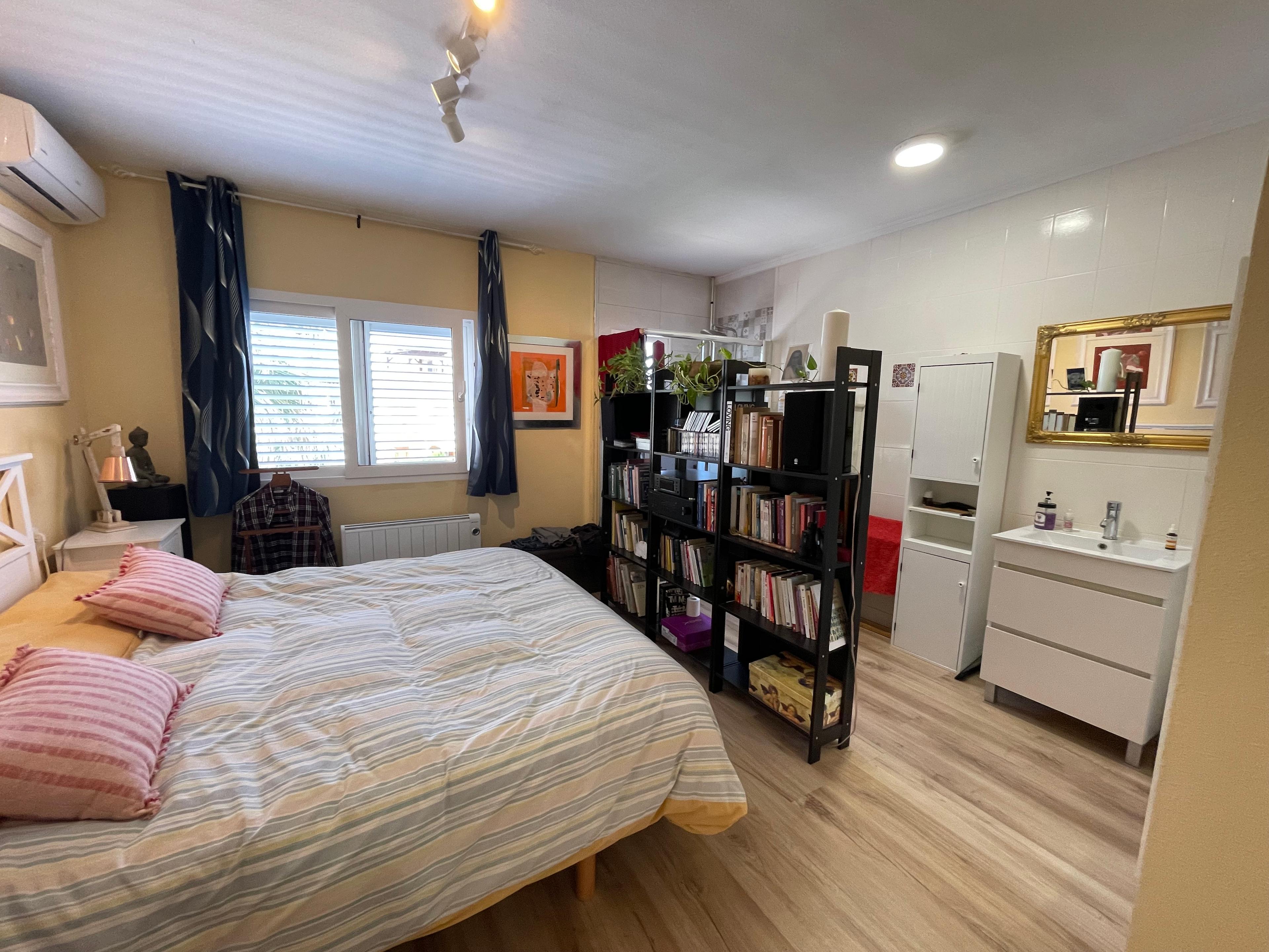 Casa Adosada en Venta en C. Monte de Sta. Pola - 21