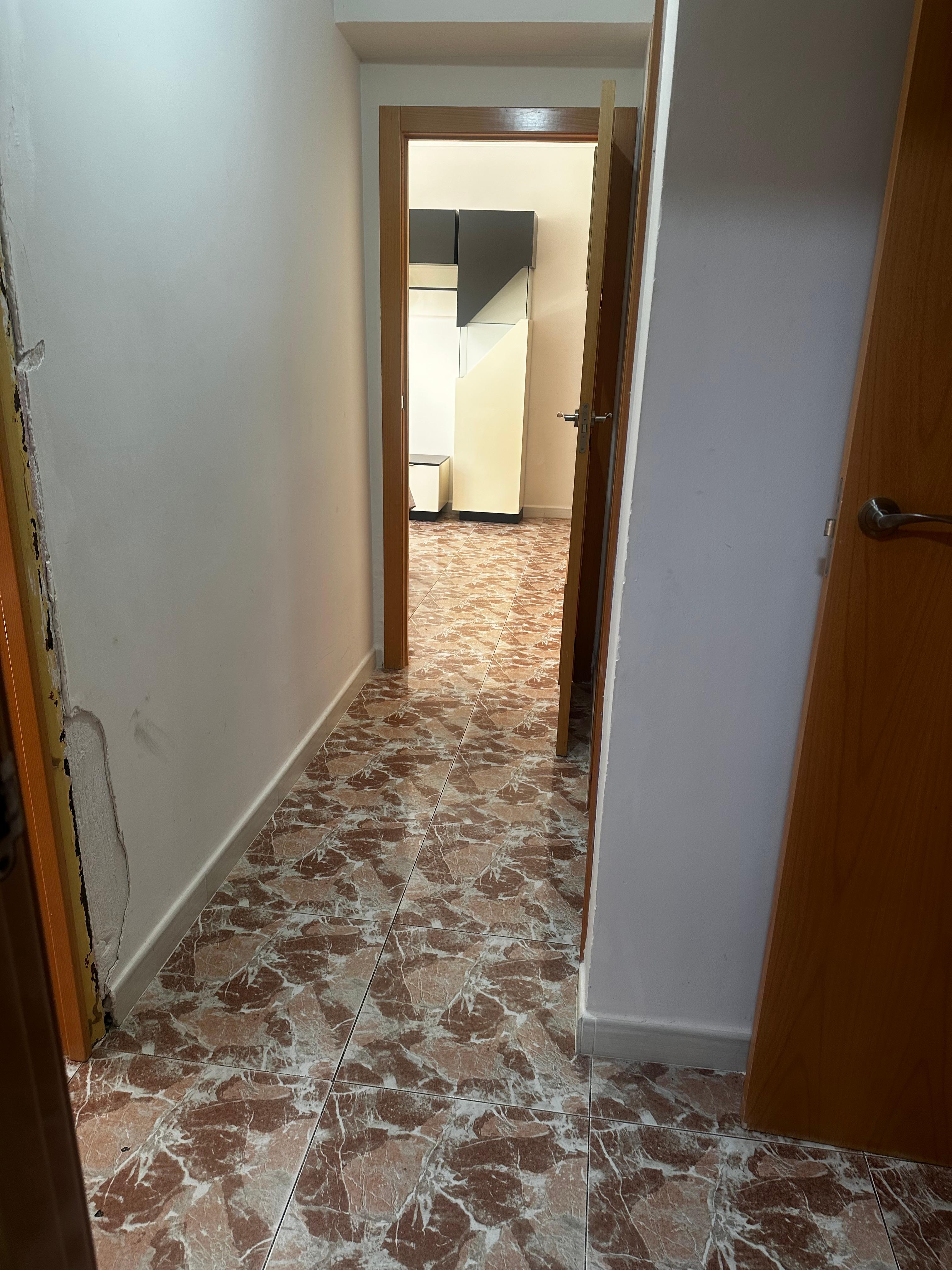 Piso en Venta en Pje. de Cox - 13