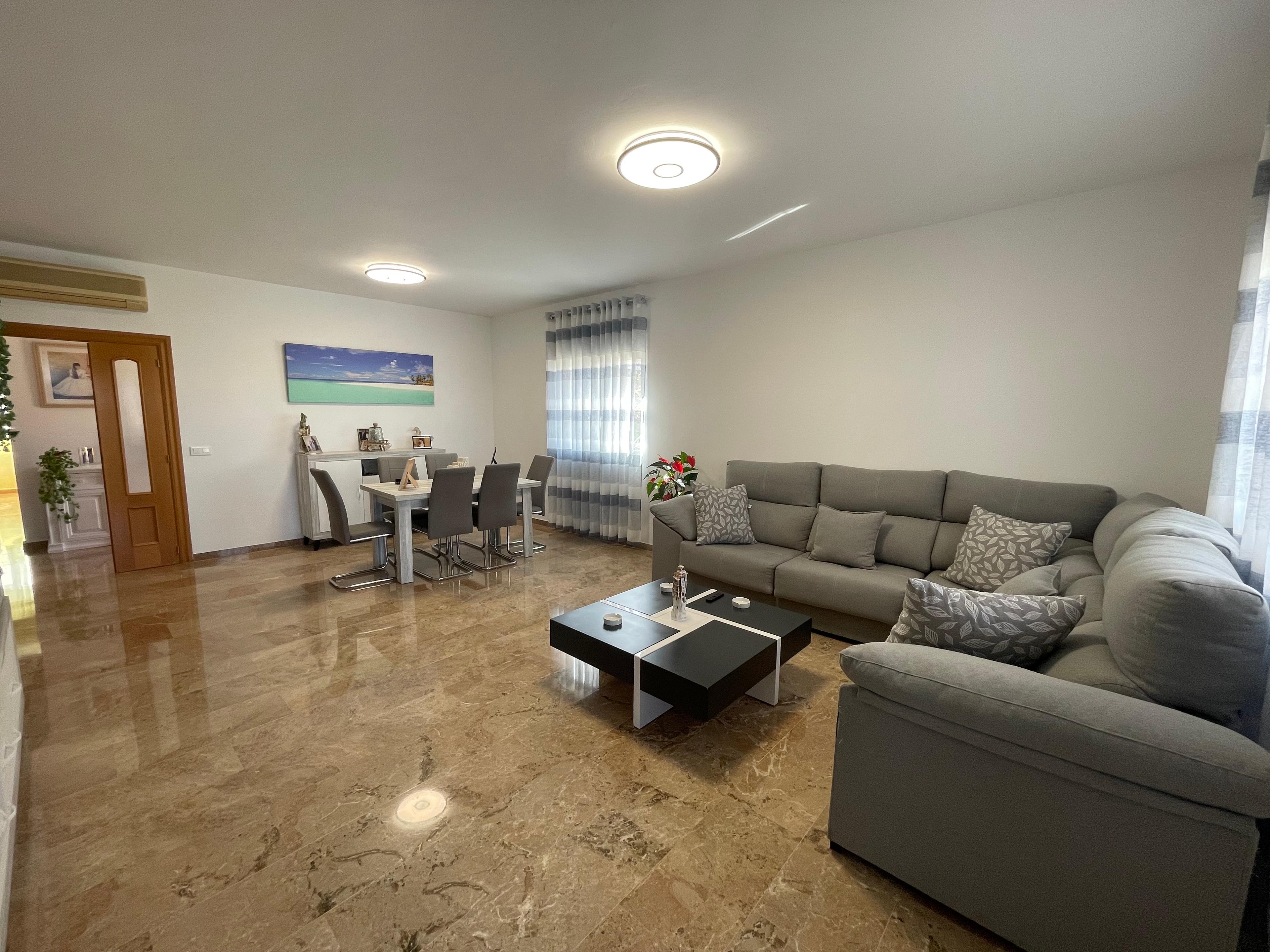 Casa en Venta en Carrer Llevant - 8