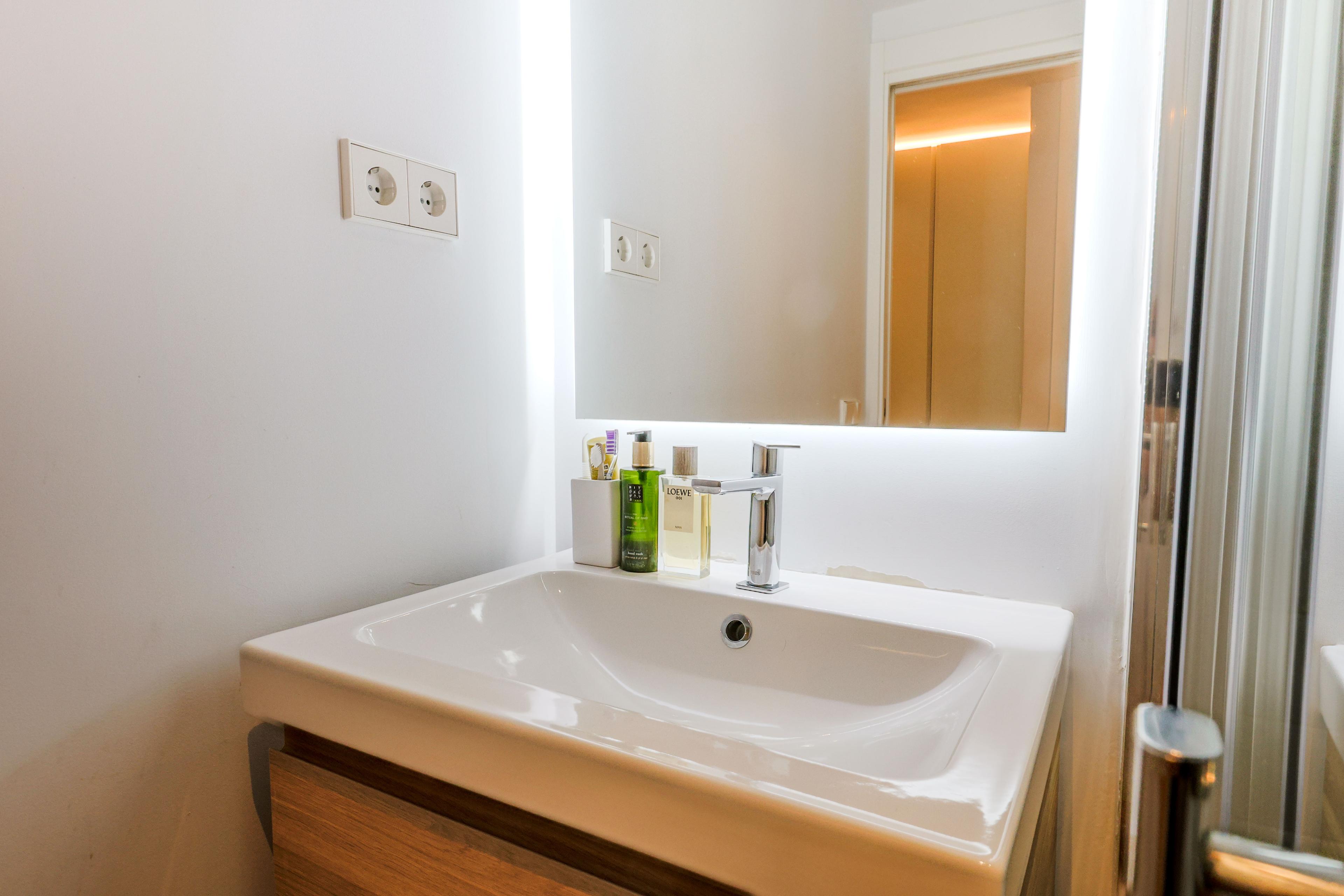 Piso en Alquiler - C. de Felipe Campos - 18