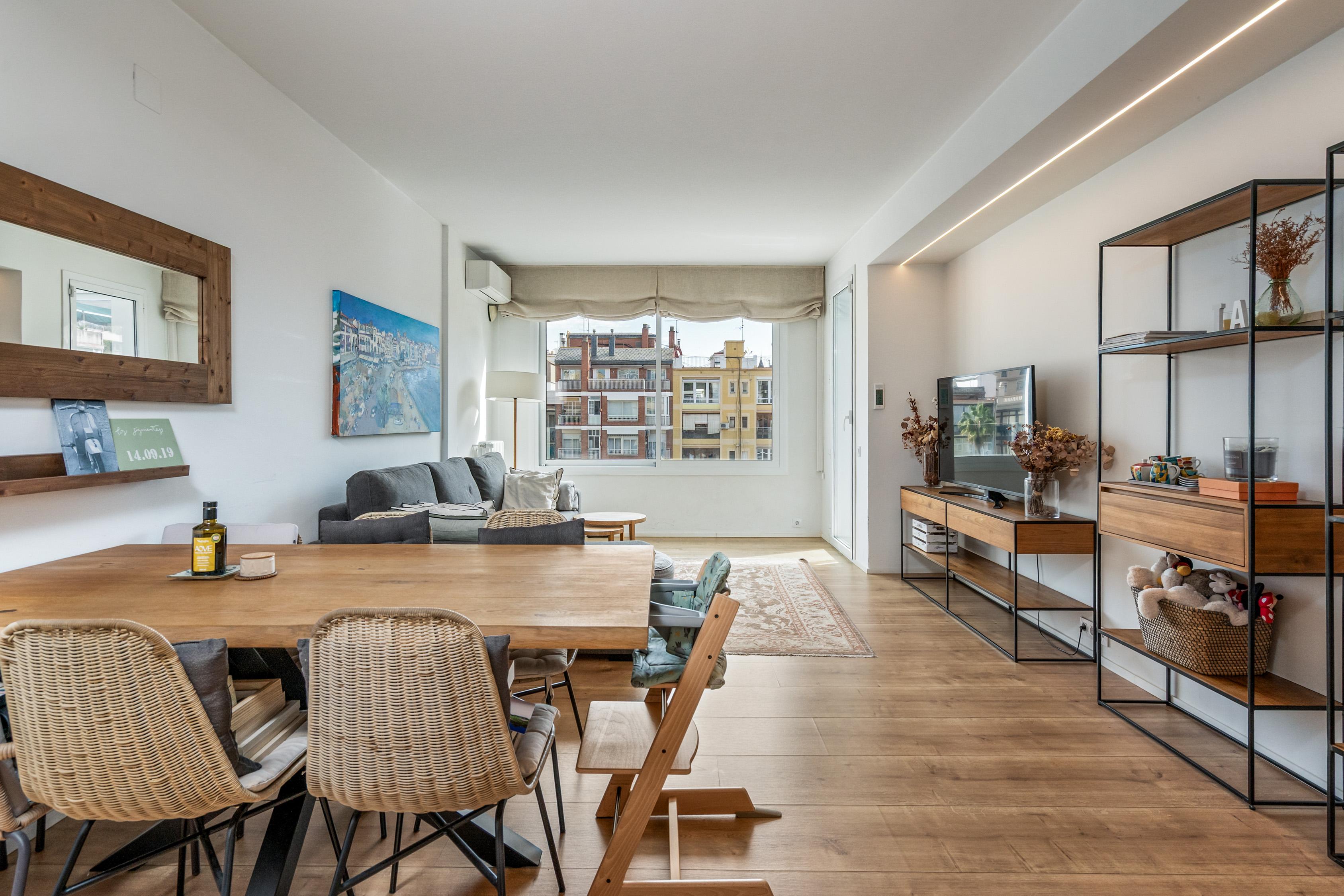 Piso en Venta en Carrer de Villarroel - 3