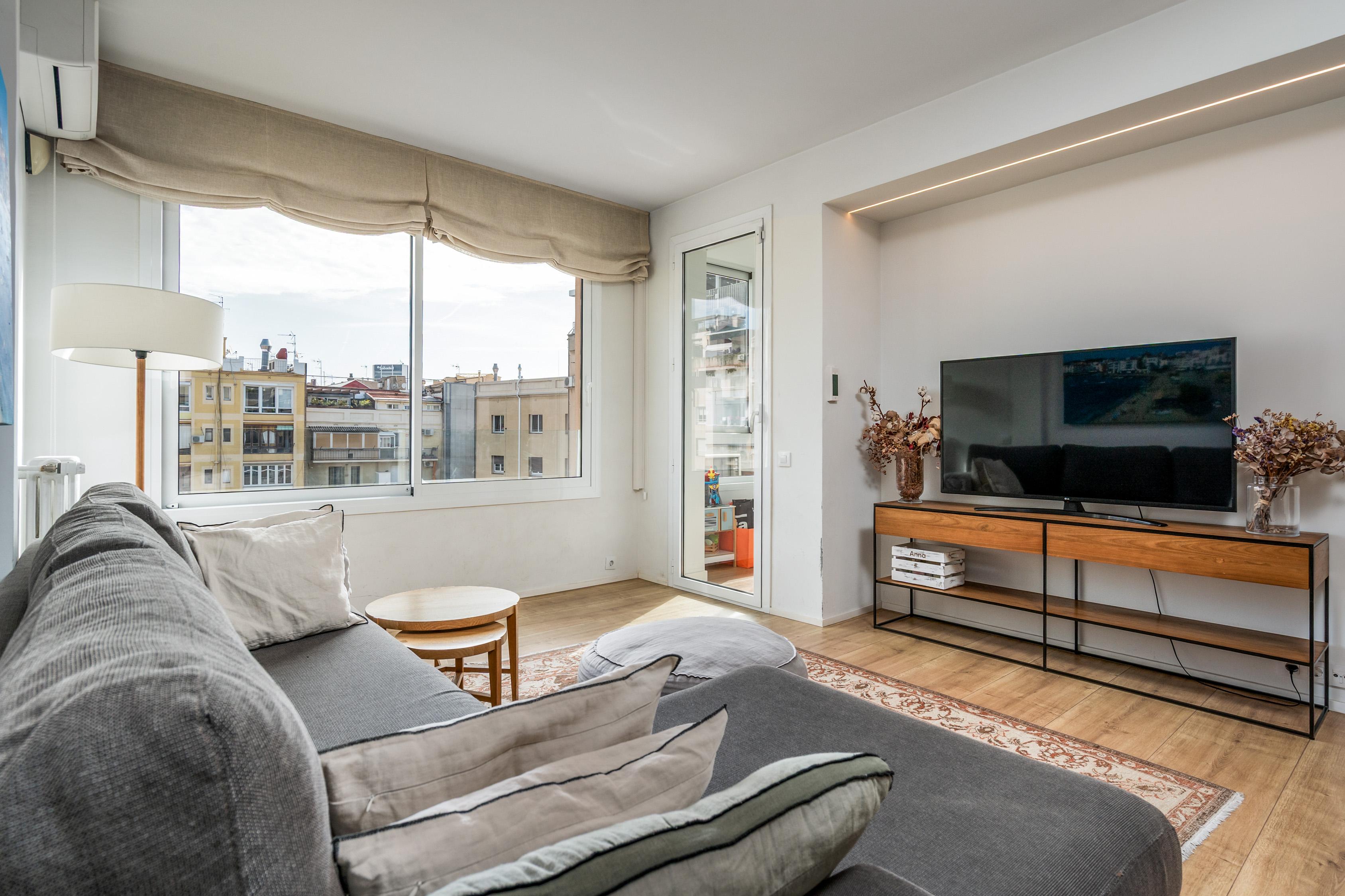 Piso en Venta en Carrer de Villarroel - 4