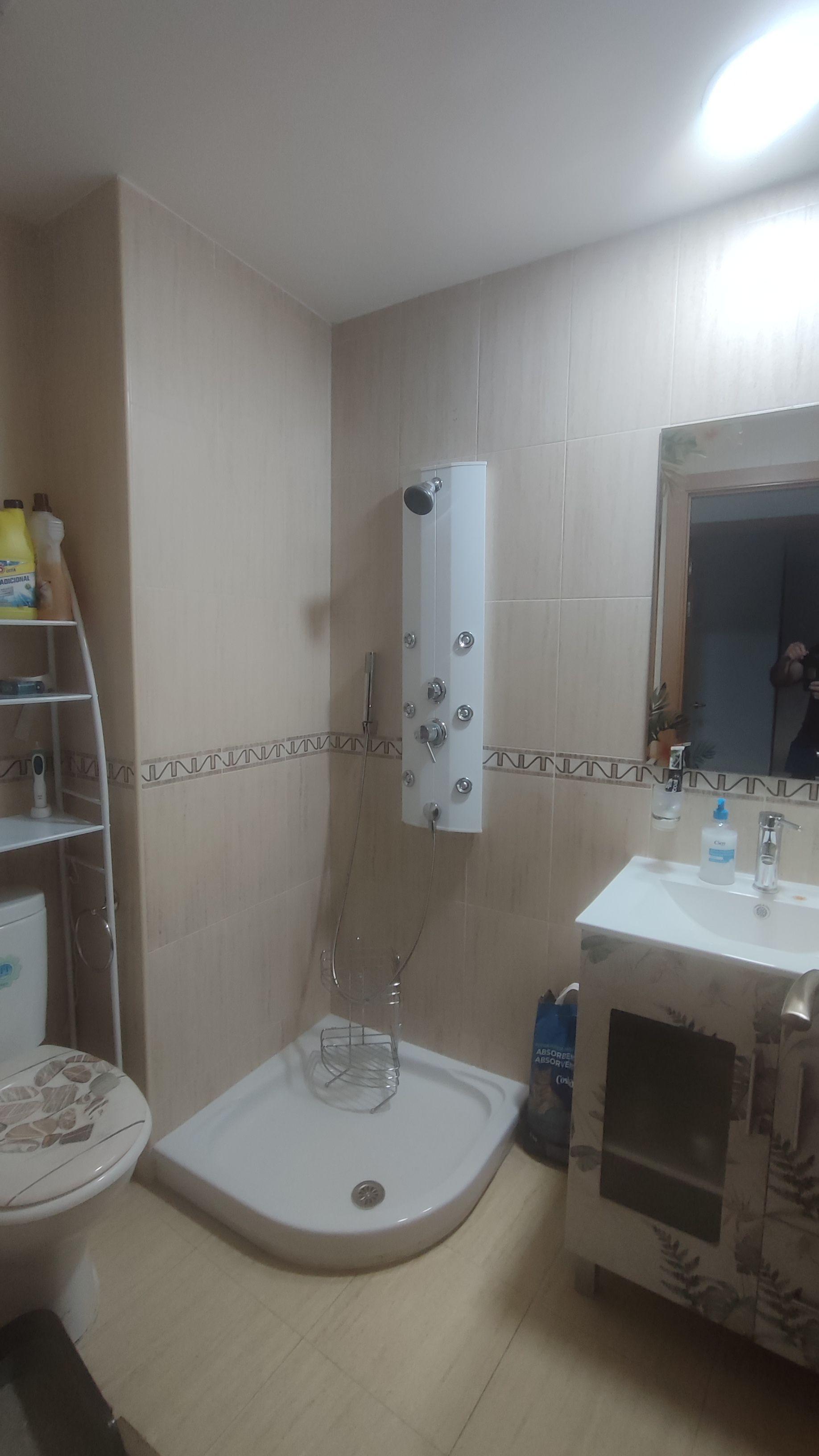 Casa Adosada en Venta en C. de Valverde - 2