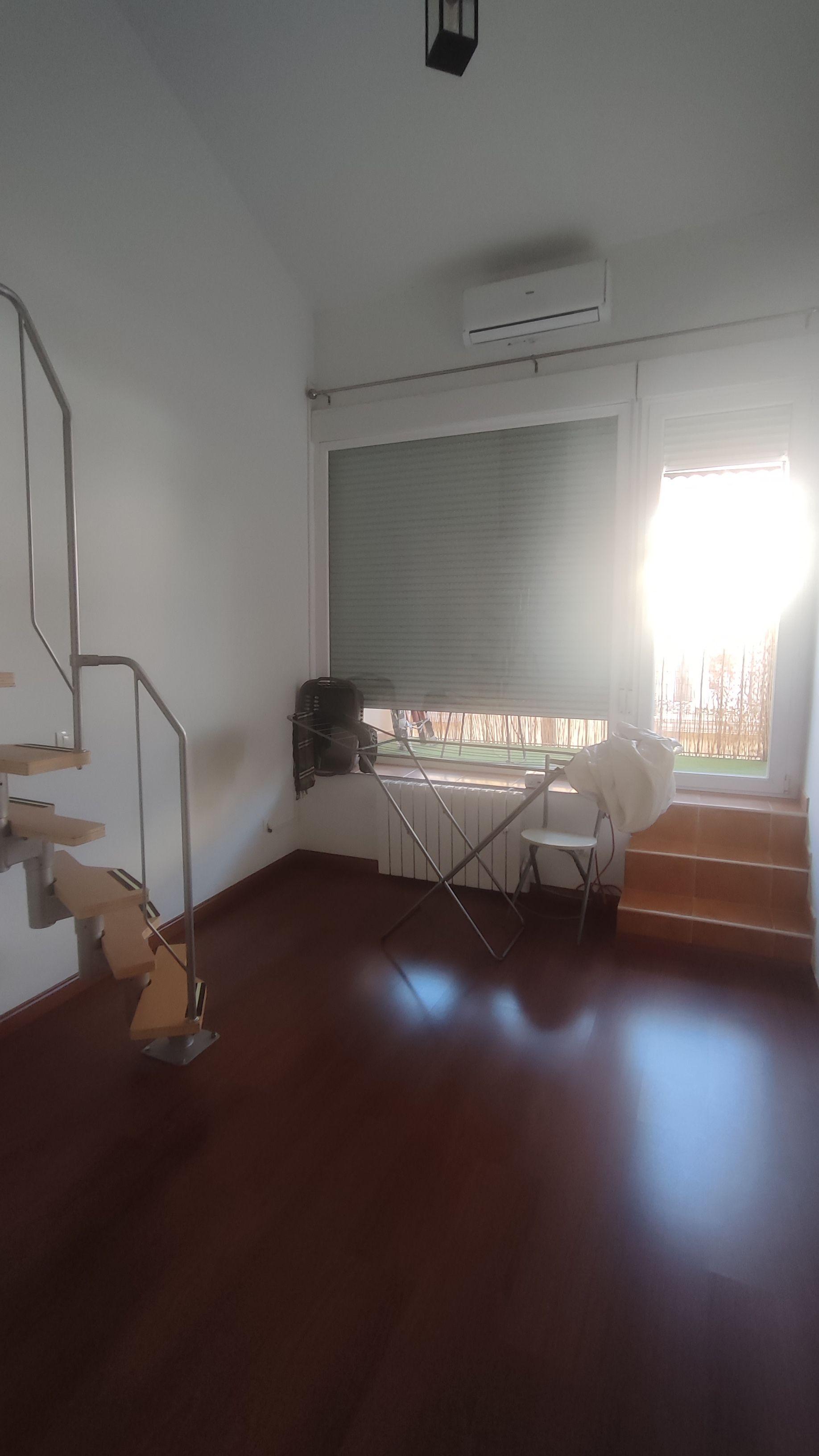 Casa Adosada en Venta en C. de Valverde - 3