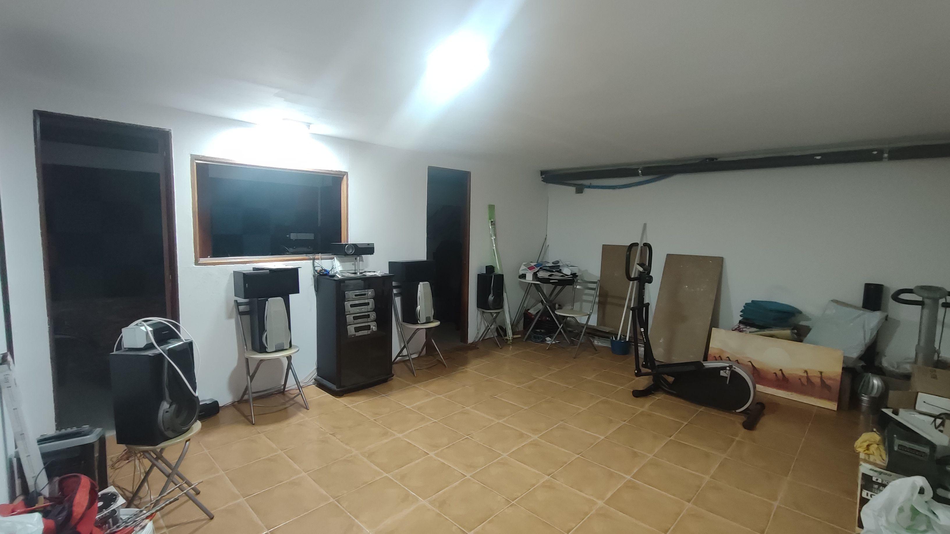 Casa Adosada en Venta en C. de Valverde - 11