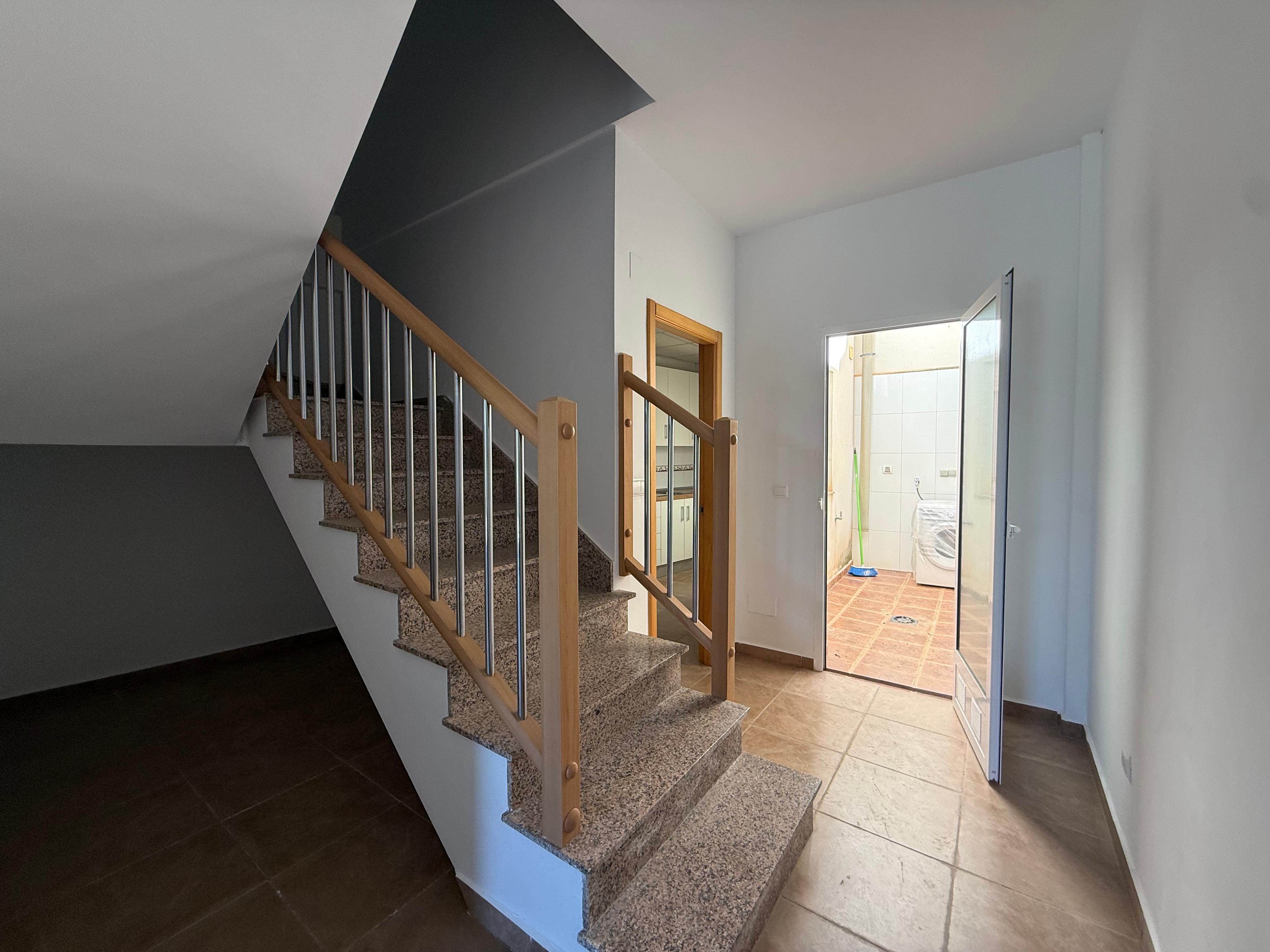 Semi-Detached Townhouse en Venta en Cam. Fuente Algarrobo 11 - 11