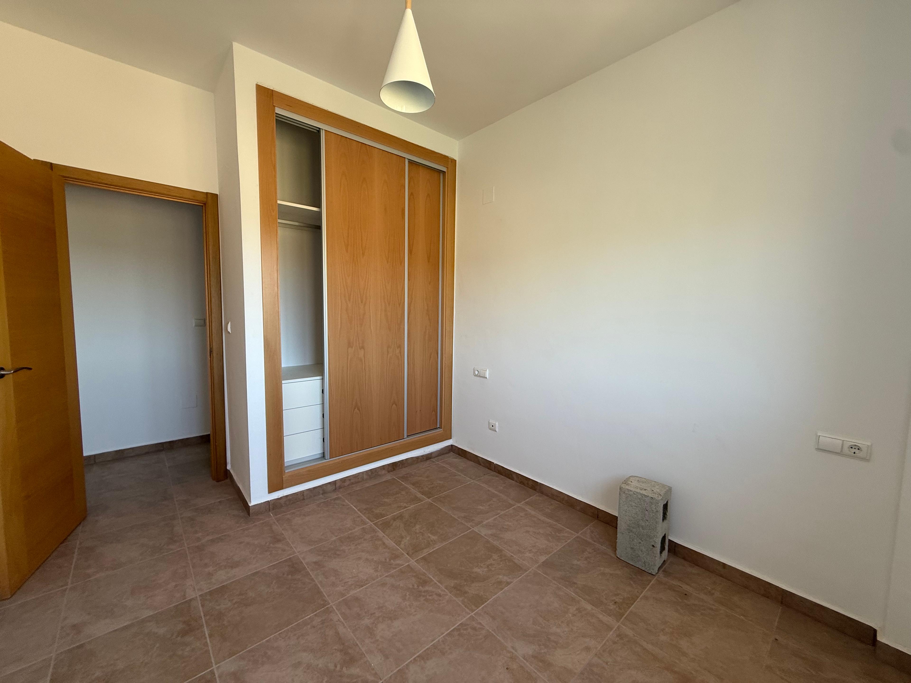 Semi-Detached Townhouse en Venta en Cam. Fuente Algarrobo 11 - 13