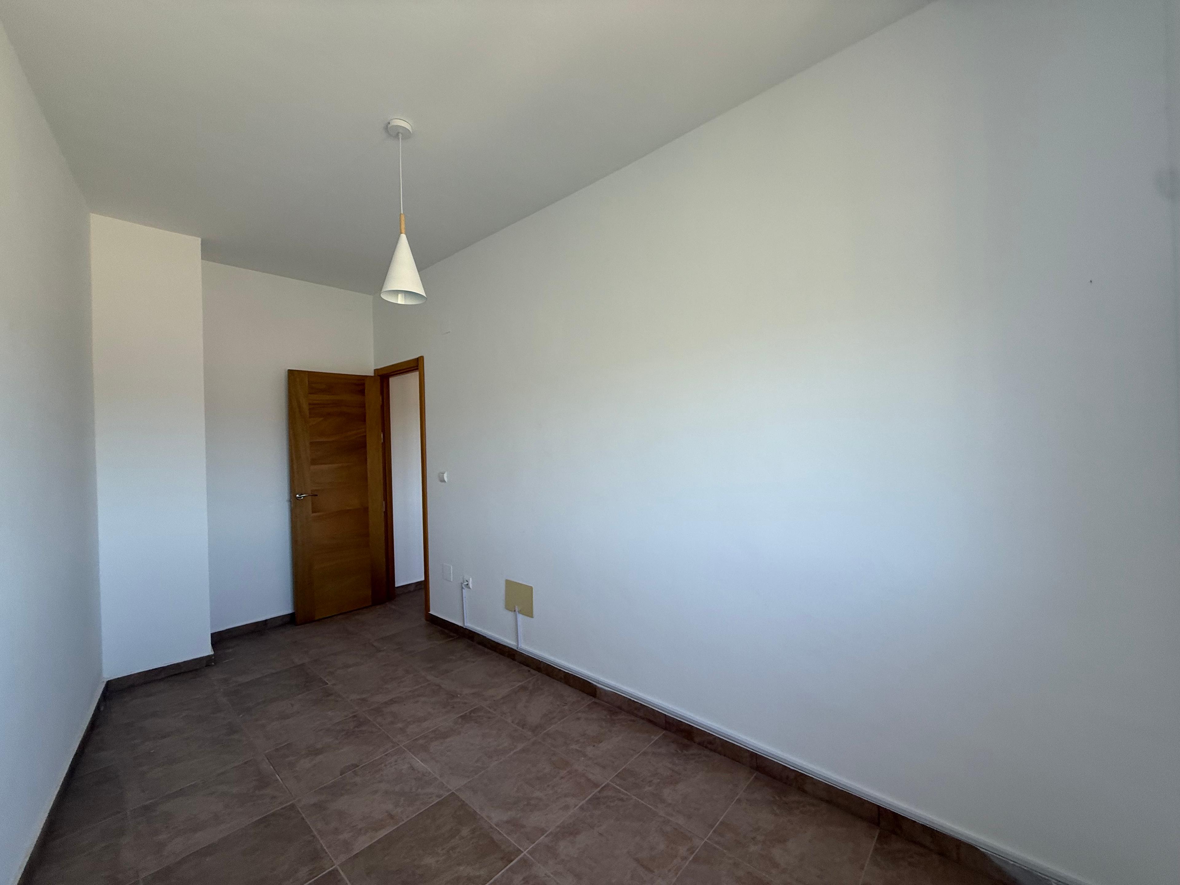 Semi-Detached Townhouse en Venta en Cam. Fuente Algarrobo 11 - 18