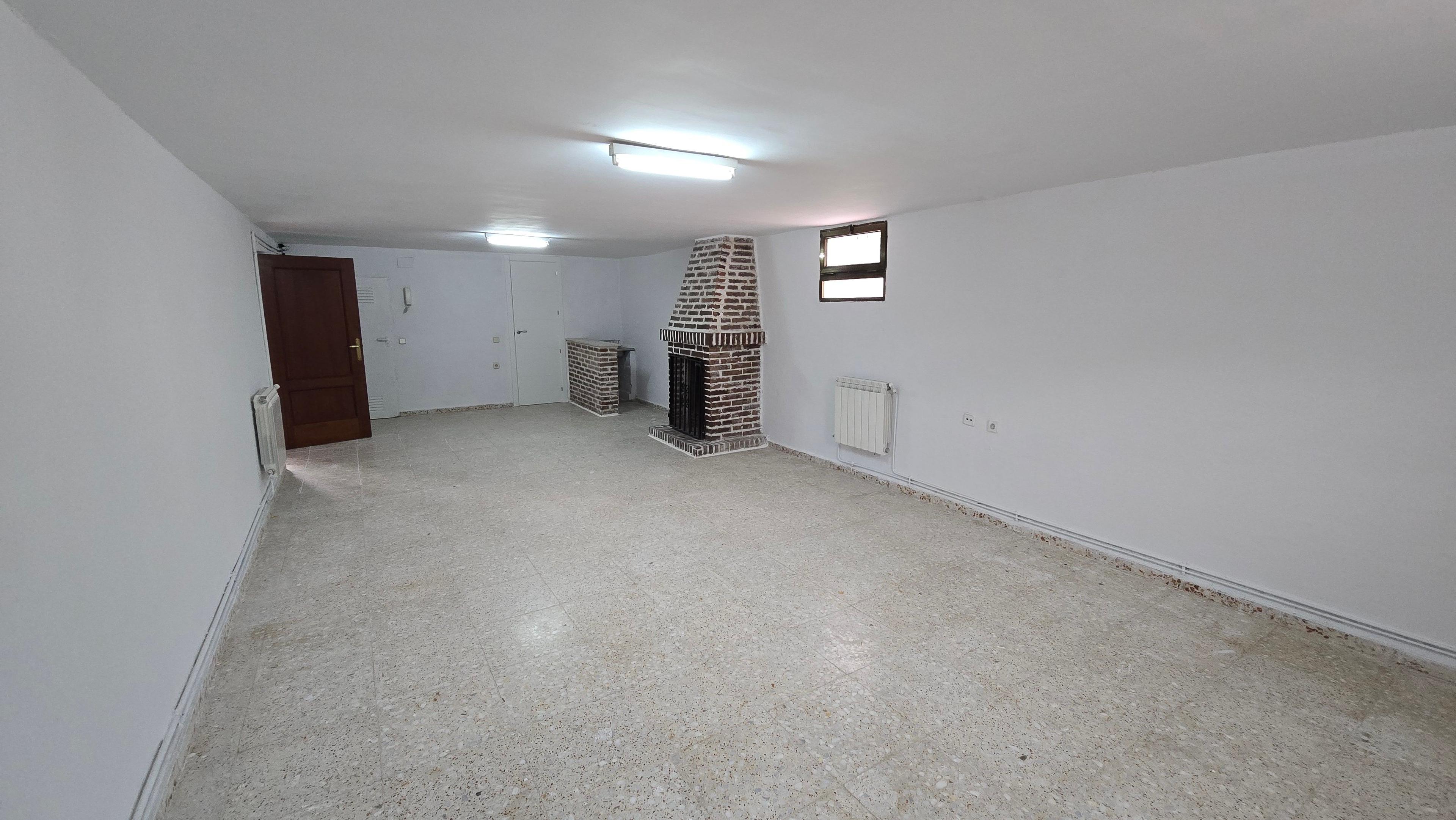 Casa Adosada en Venta en C. Sta. Agueda - 4