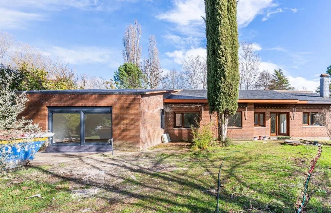 Casa en Venta en Calle Castillo de Alarcón - 1