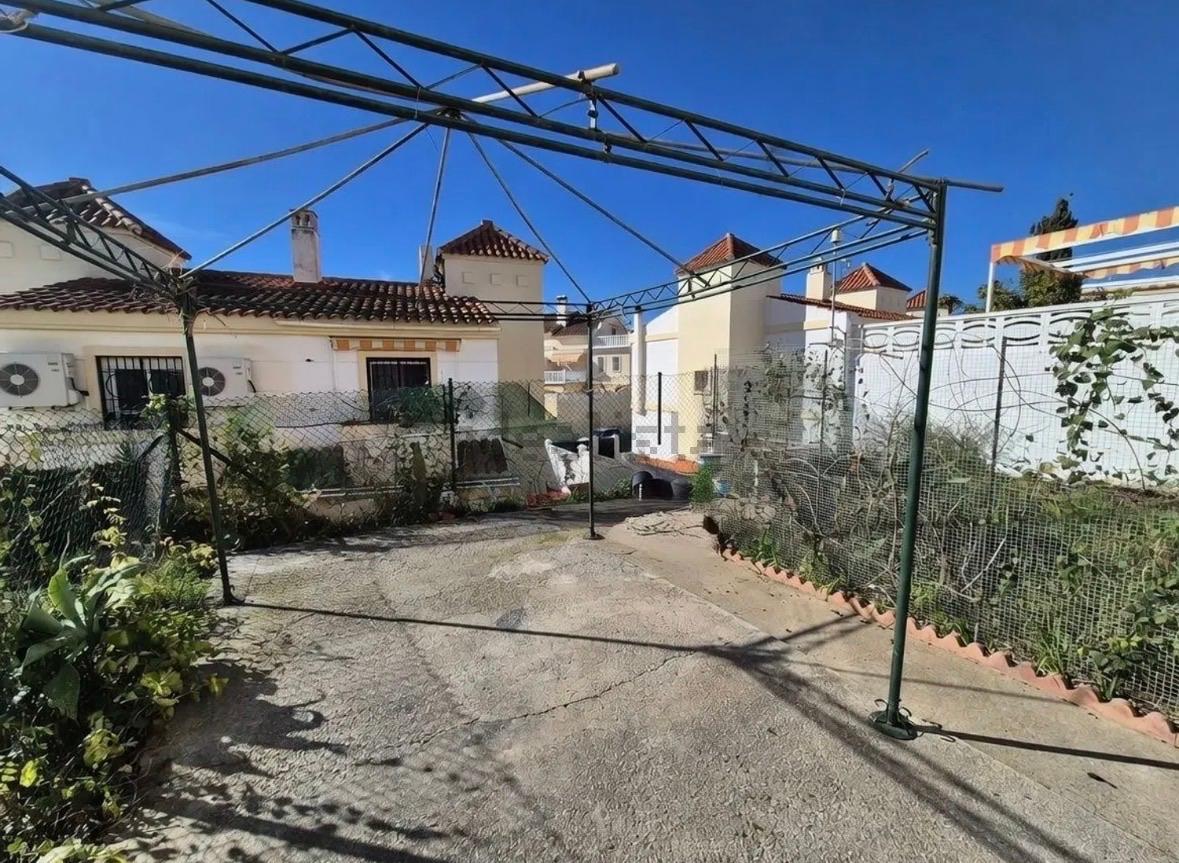 Adosado en Venta en C. Ubio - 15