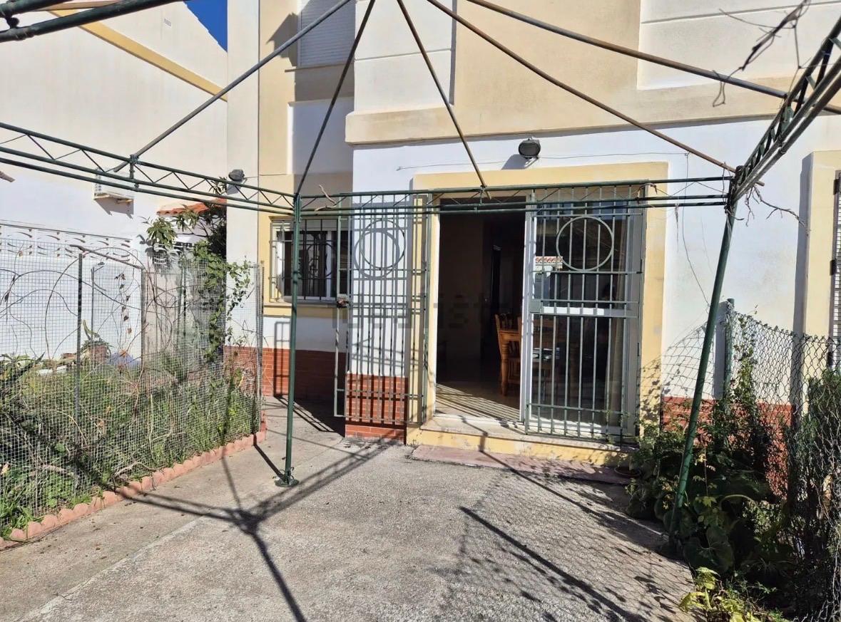 Adosado en Venta en C. Ubio - 16