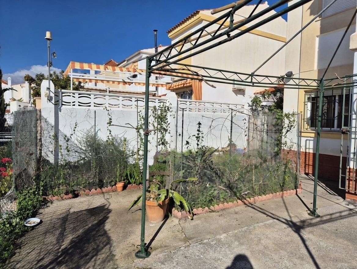 Adosado en Venta en C. Ubio - 21