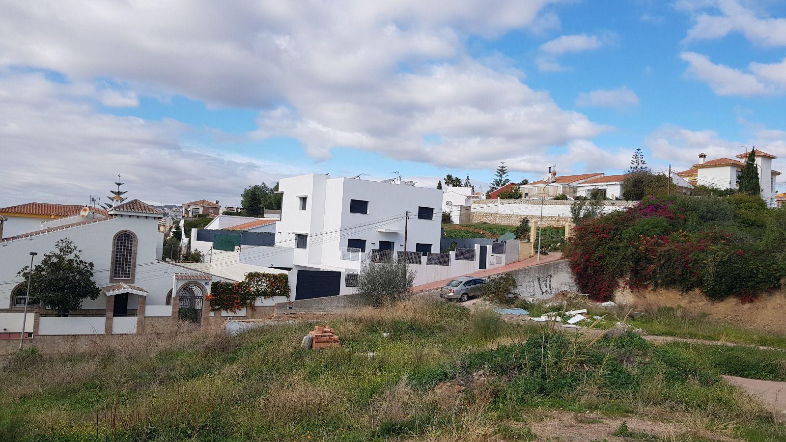 Parcela Comercial en Venta en Calle Clavel - 3