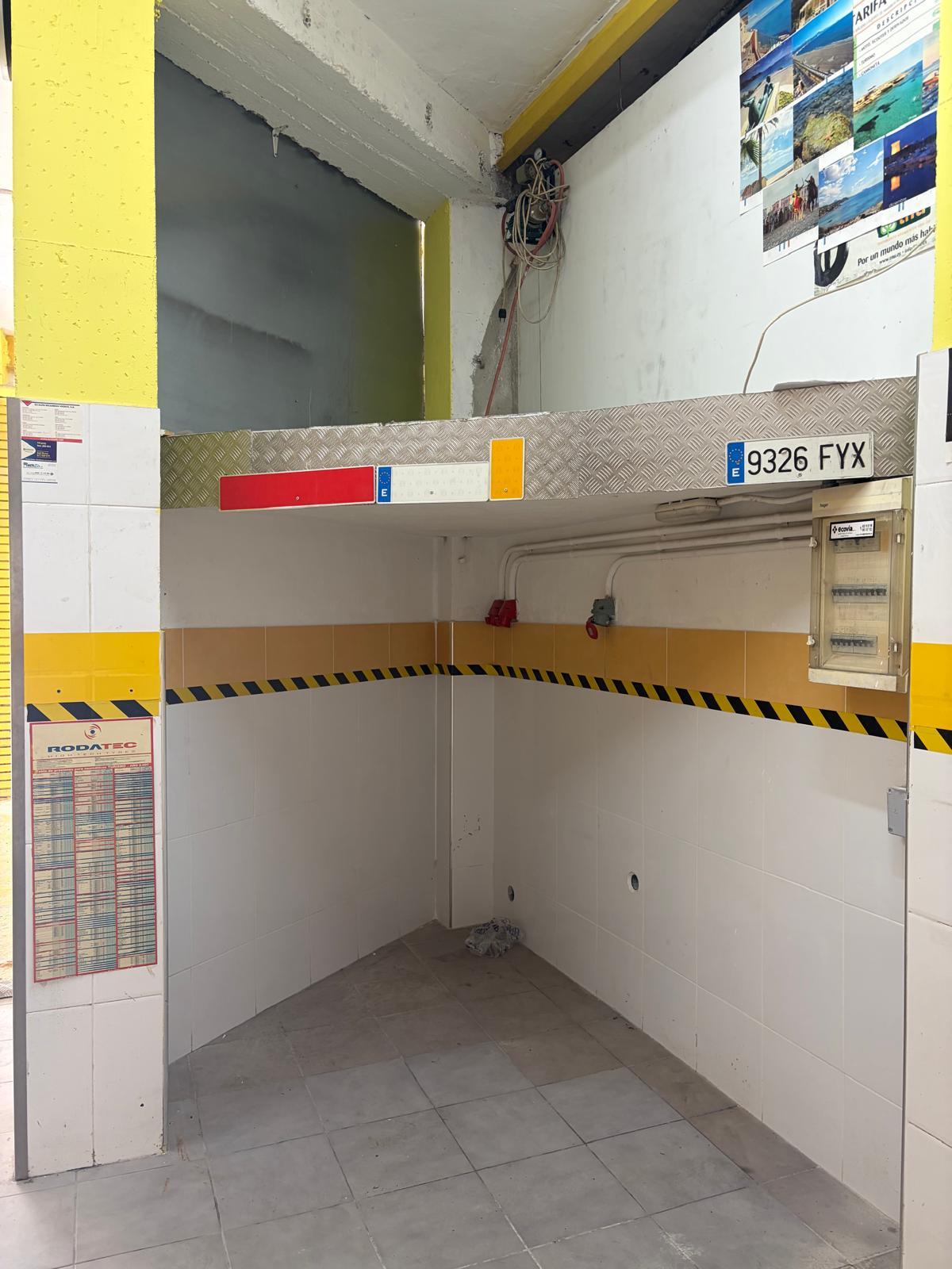 Local en Venta en Carrer de Sant Joan Bosco - 5