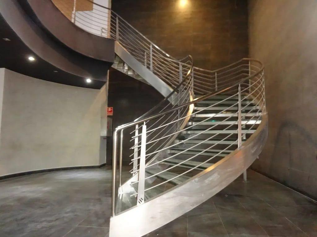 Local en Venta en Carrer Francesc de Vinatea - 8