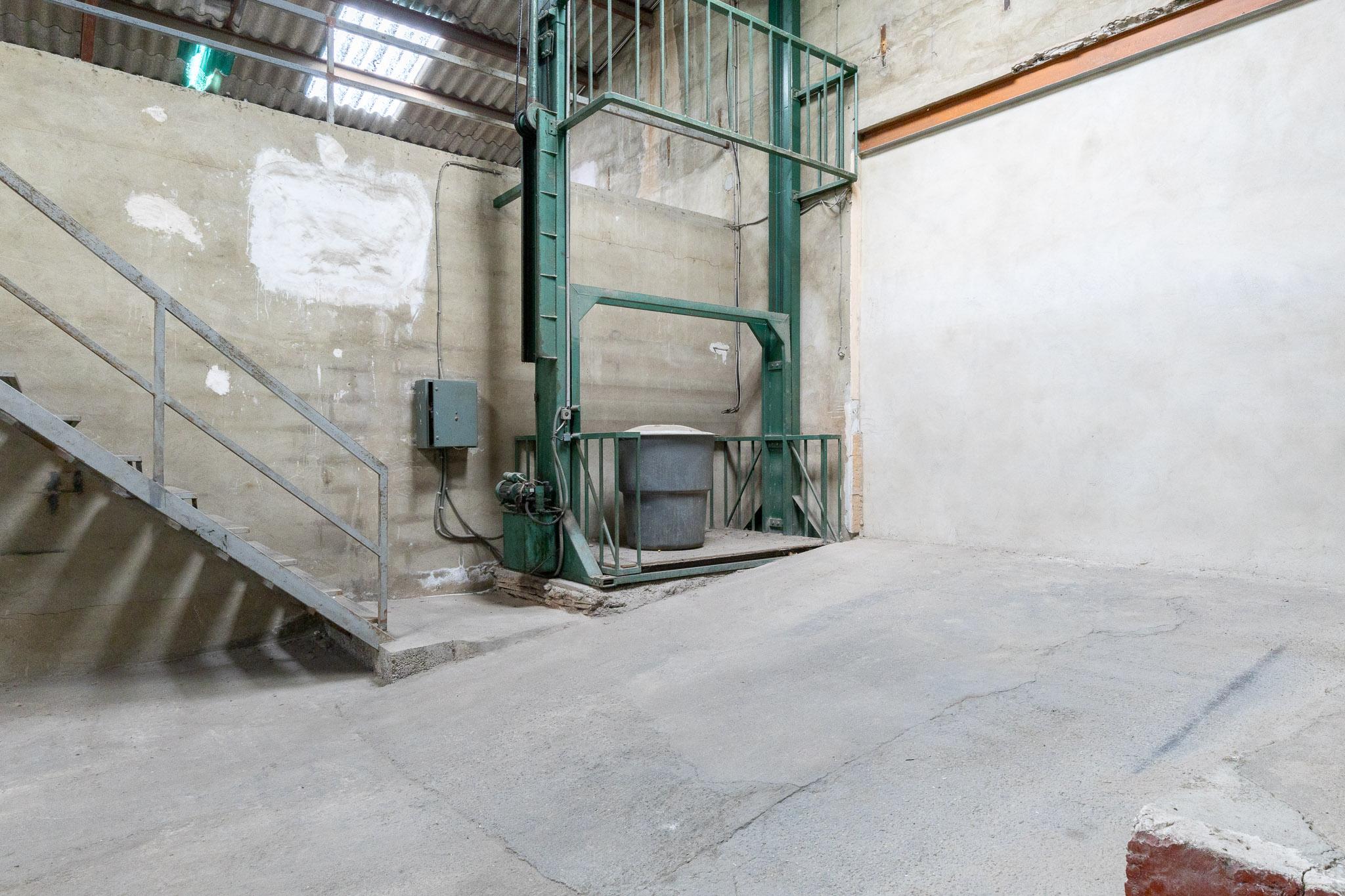 Local en Alquiler en Carrer del Duc de Llíria - 14