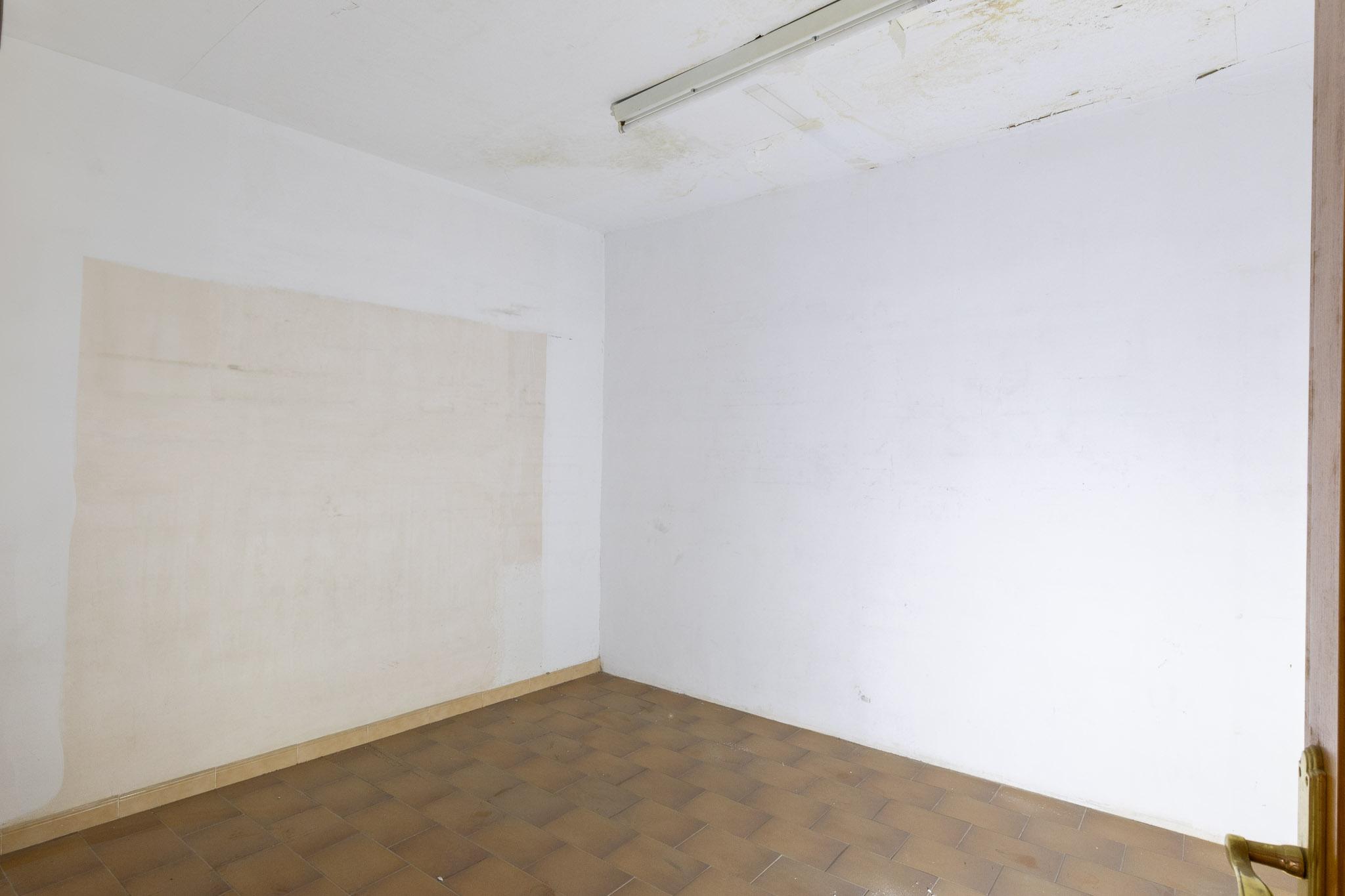 Local en Alquiler en Carrer del Duc de Llíria - 22