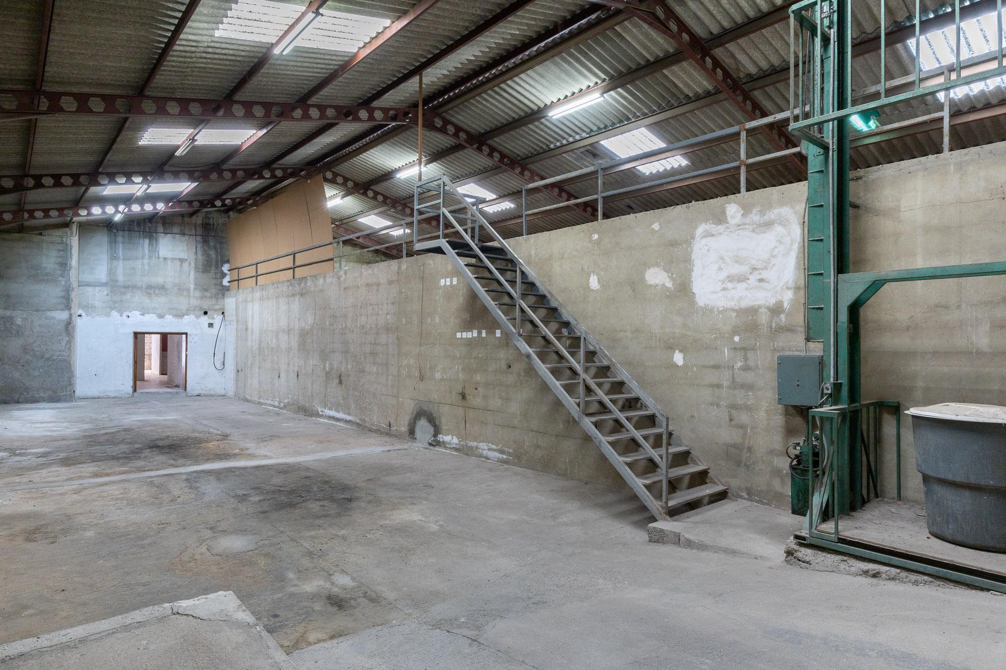 Local en Alquiler en Carrer del Duc de Llíria - 36