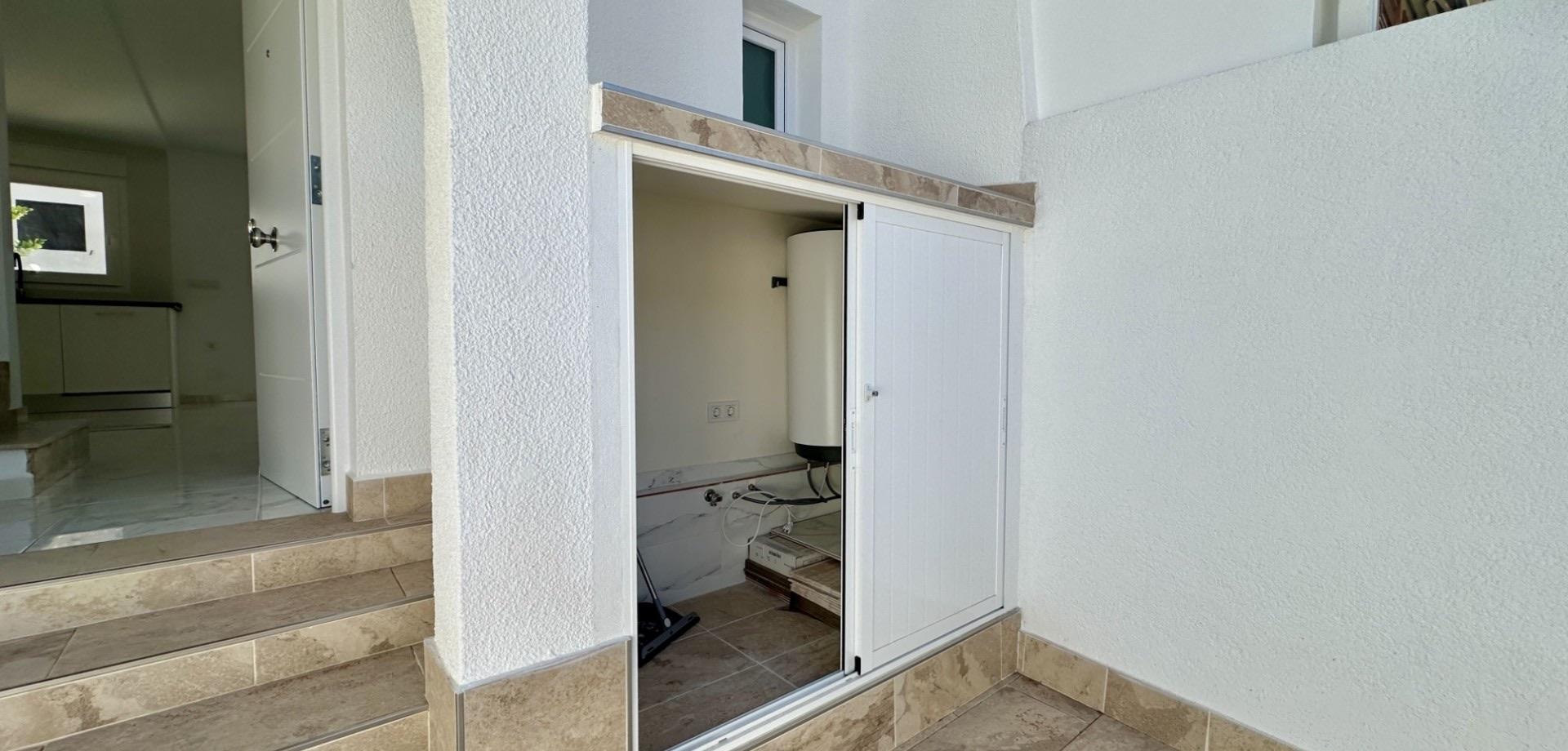 Casa Adosada en Venta en Av. de Torrevieja - 9