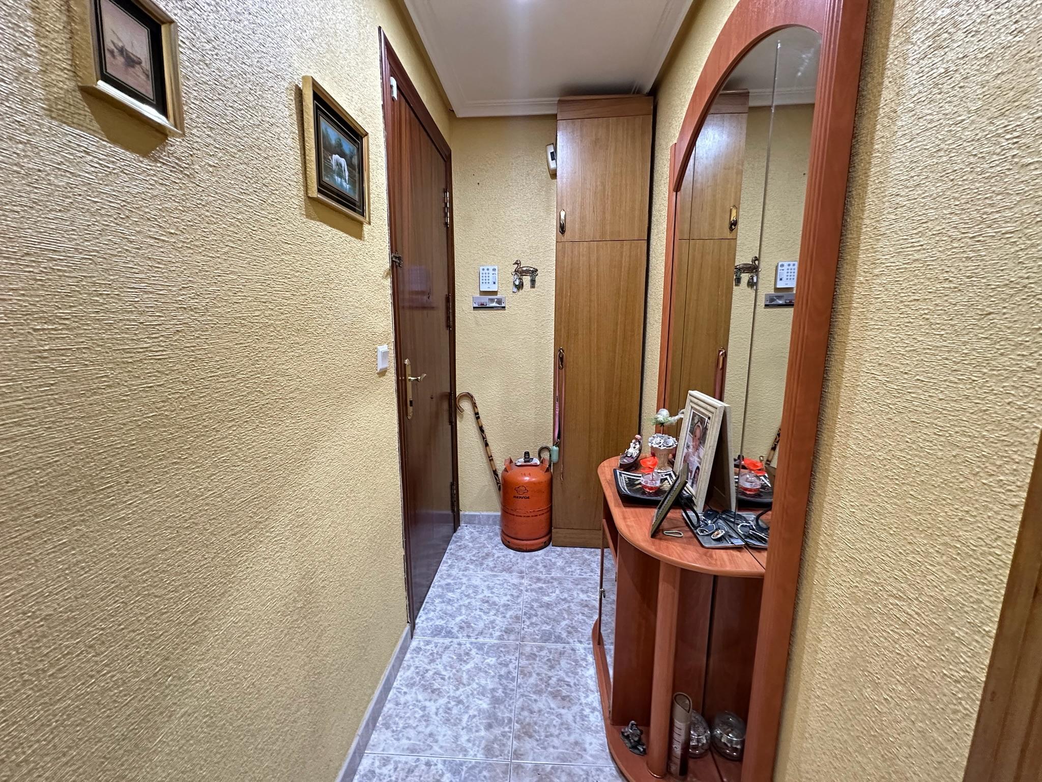 Piso en Venta - Calle Villa de Chiva - 19