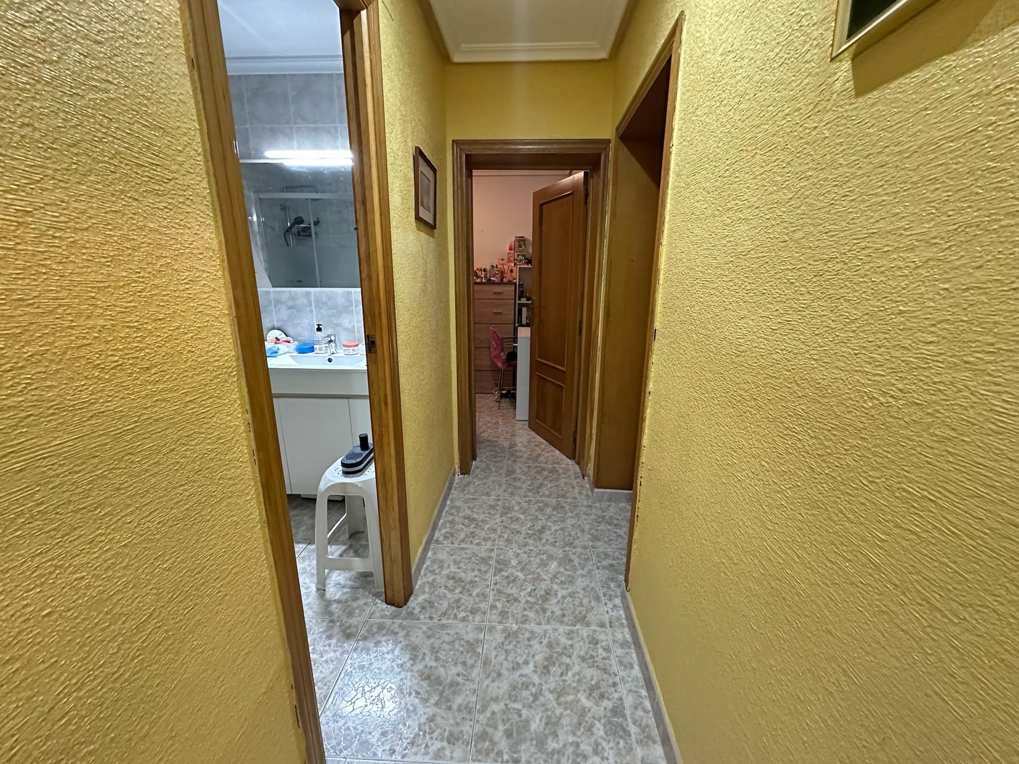 Piso en Venta - Calle Villa de Chiva - 14