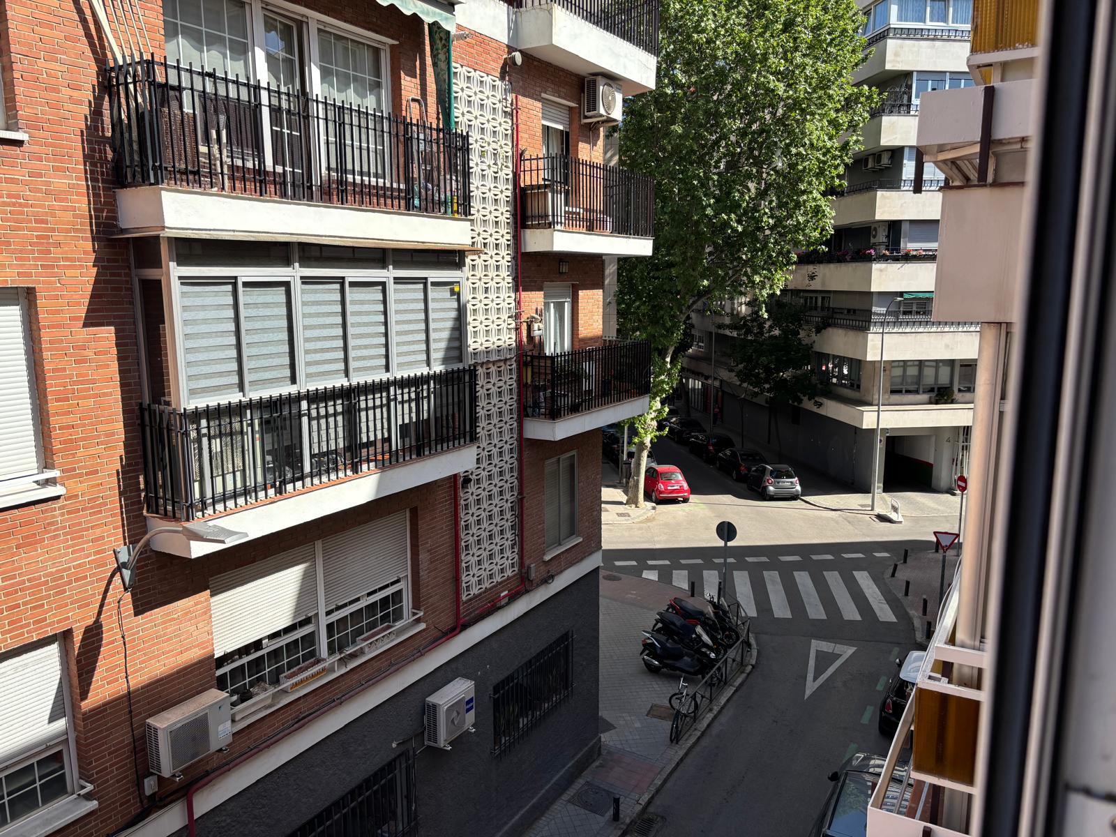 Piso en Alquiler en Calle de Alustante - 16
