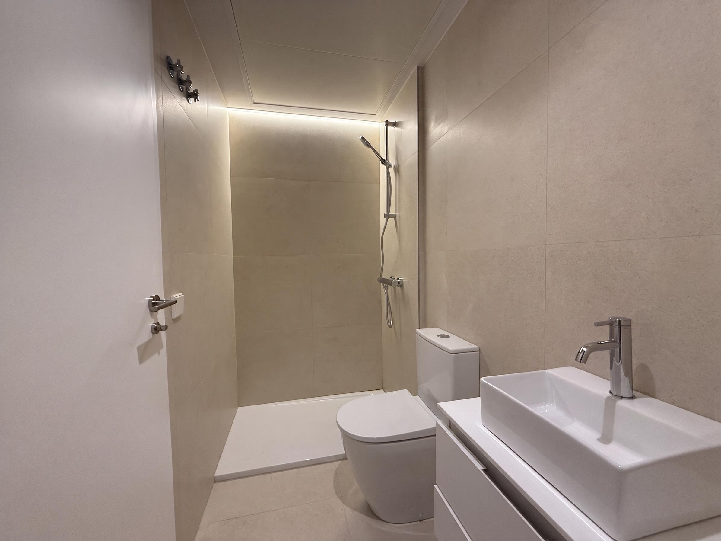 Piso en Alquiler en C. de López de Hoyos - 10