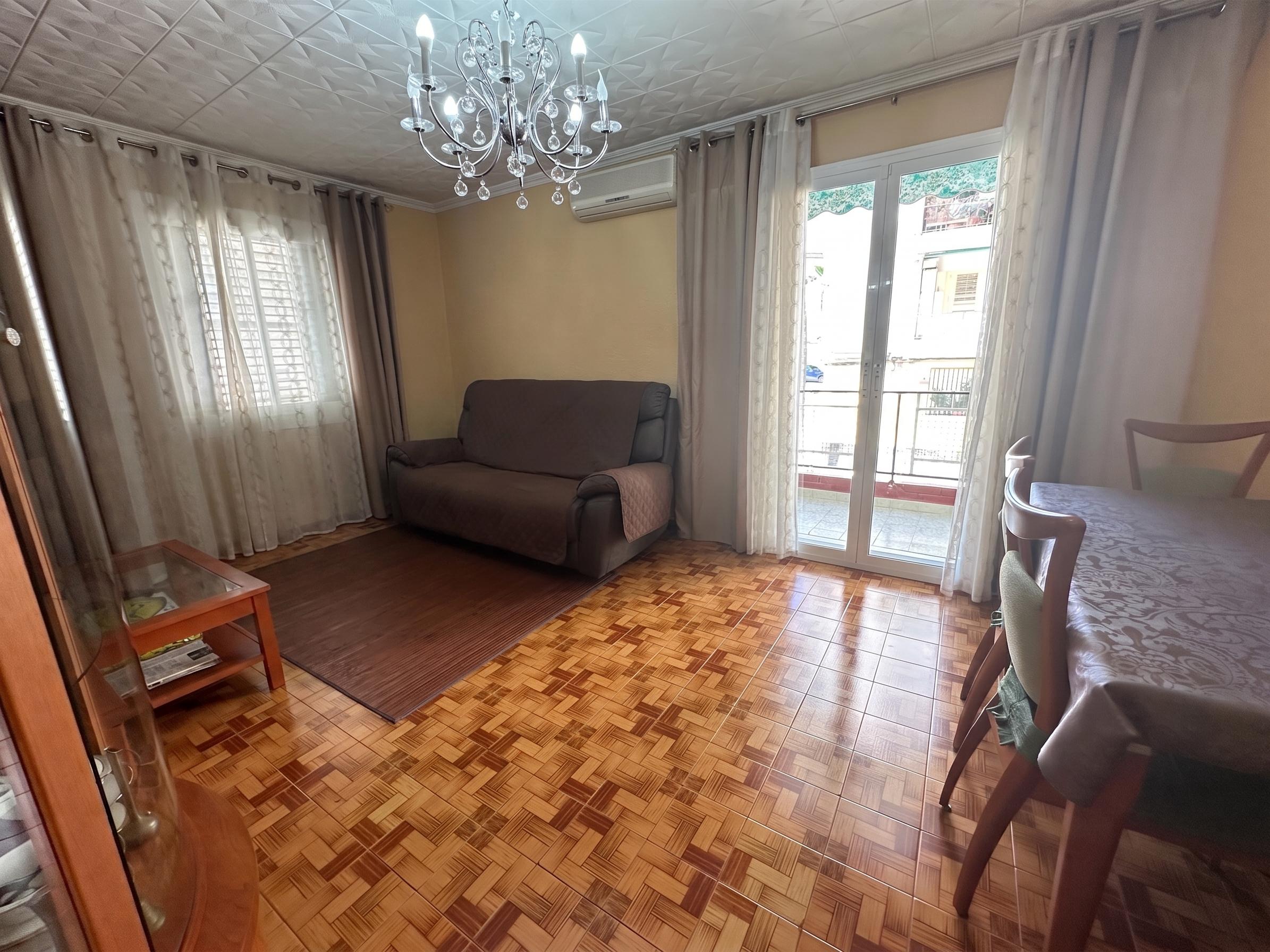 Piso en Venta en Calle Villa de Chiva - 2