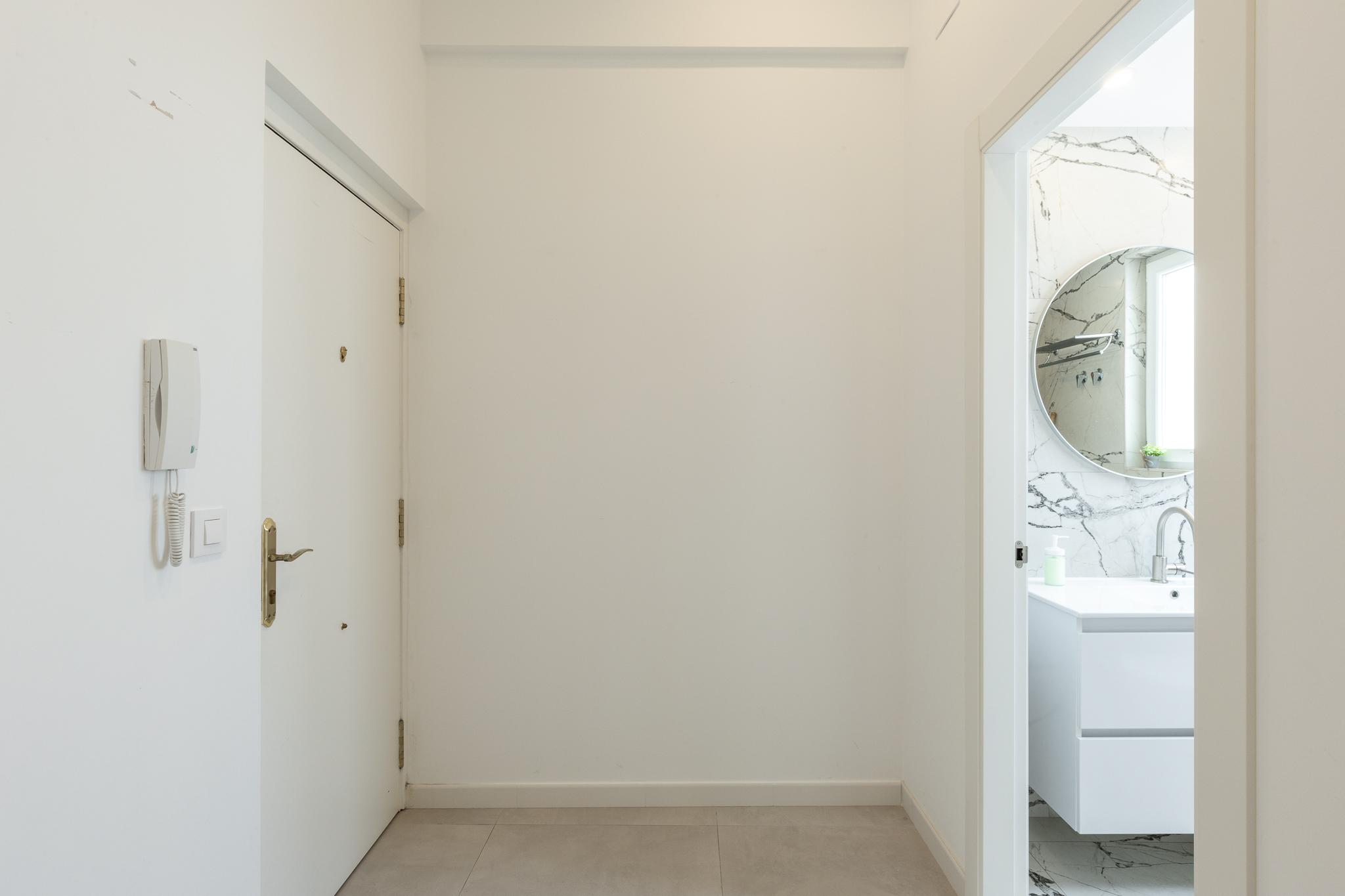 Piso en Alquiler - Calle de Josep Esteve - 12