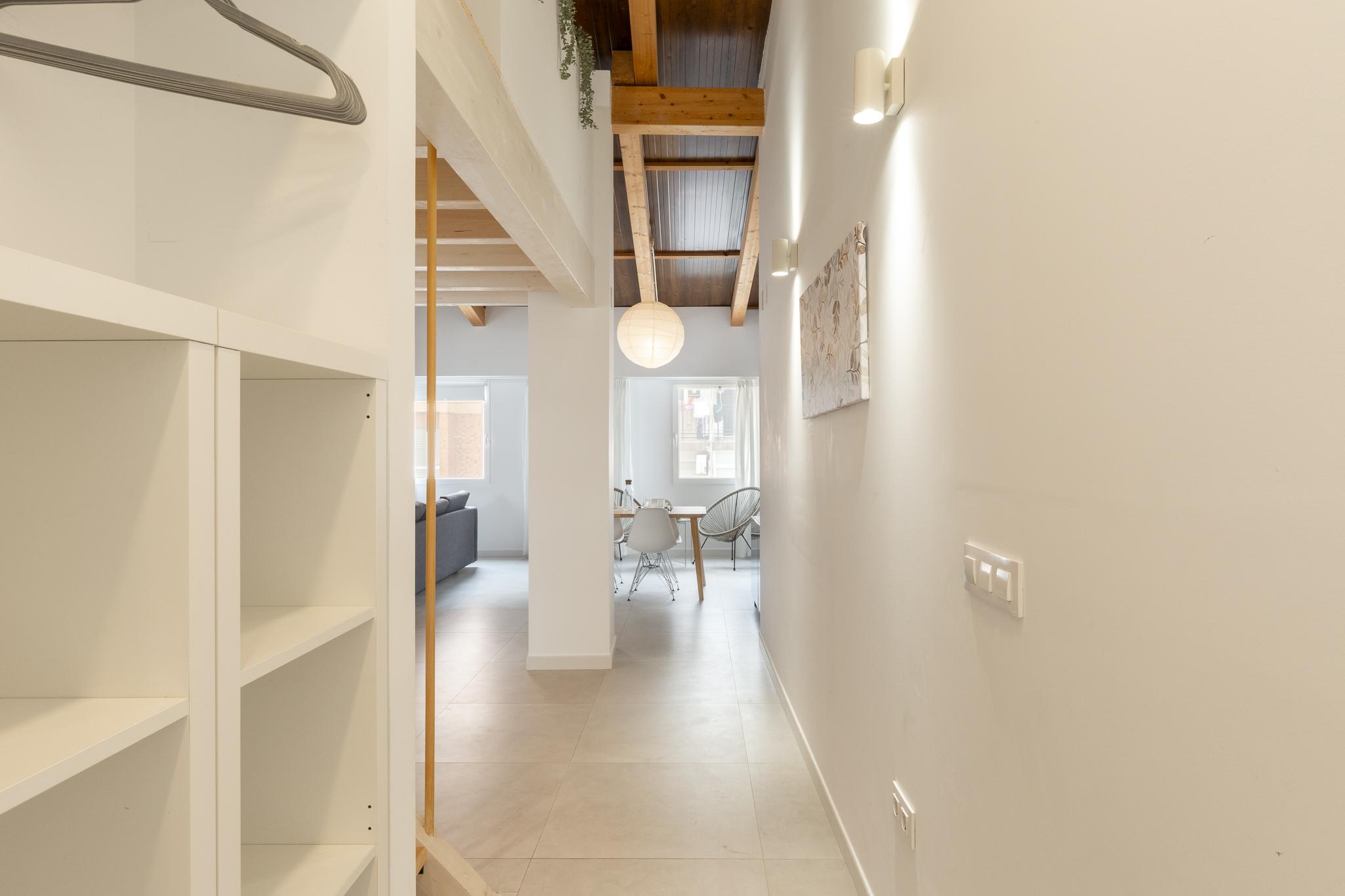 Piso en Alquiler - Calle de Josep Esteve - 11