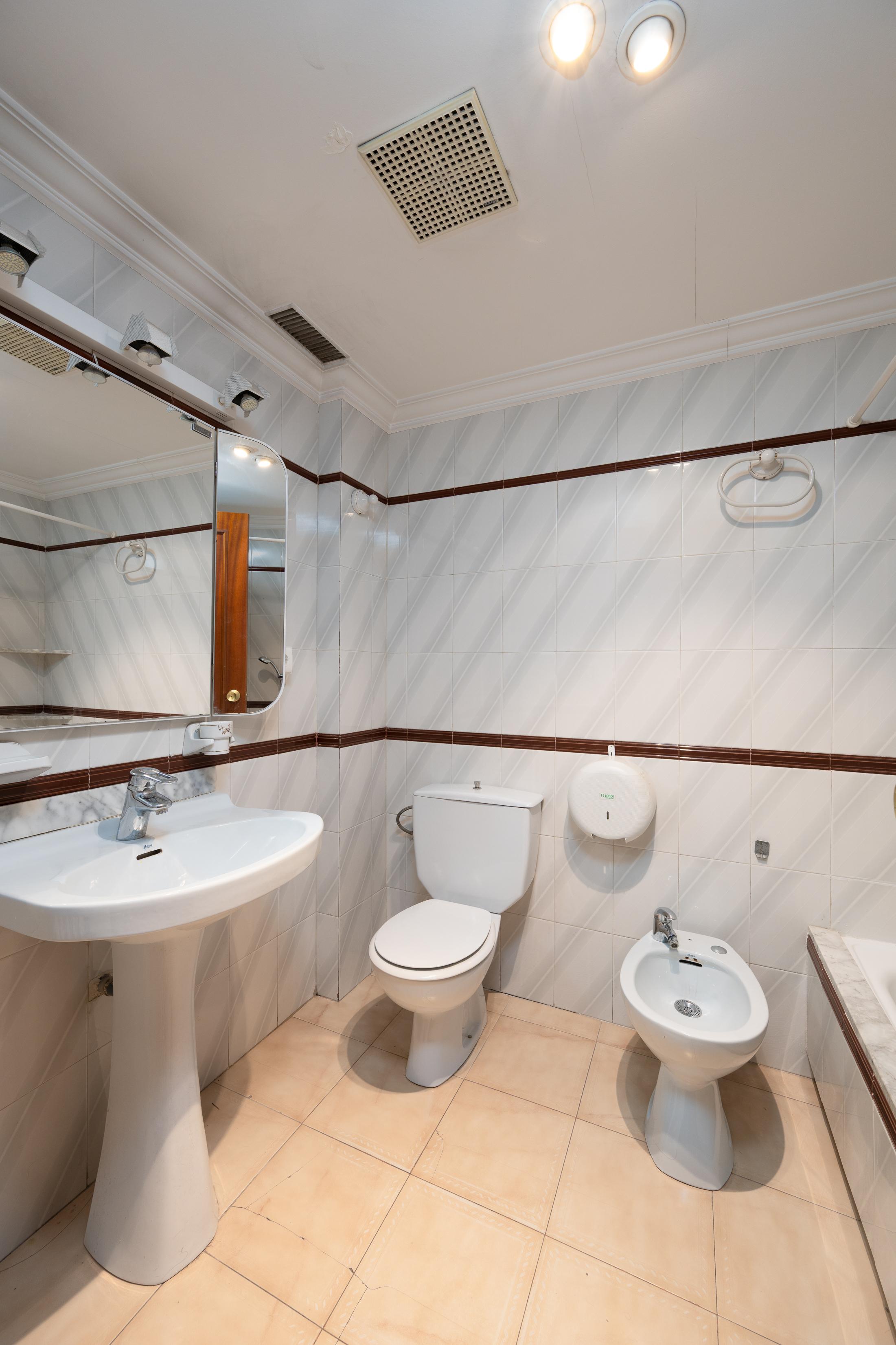 Piso en Venta en Carrer Nou d'Octubre - 16