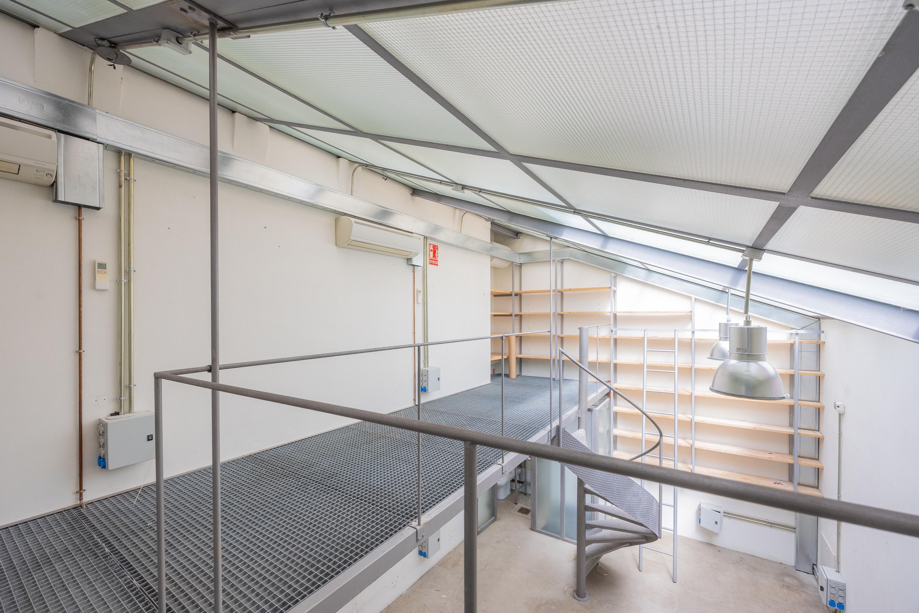 Local en Venta en Calle de Feijóo - 6