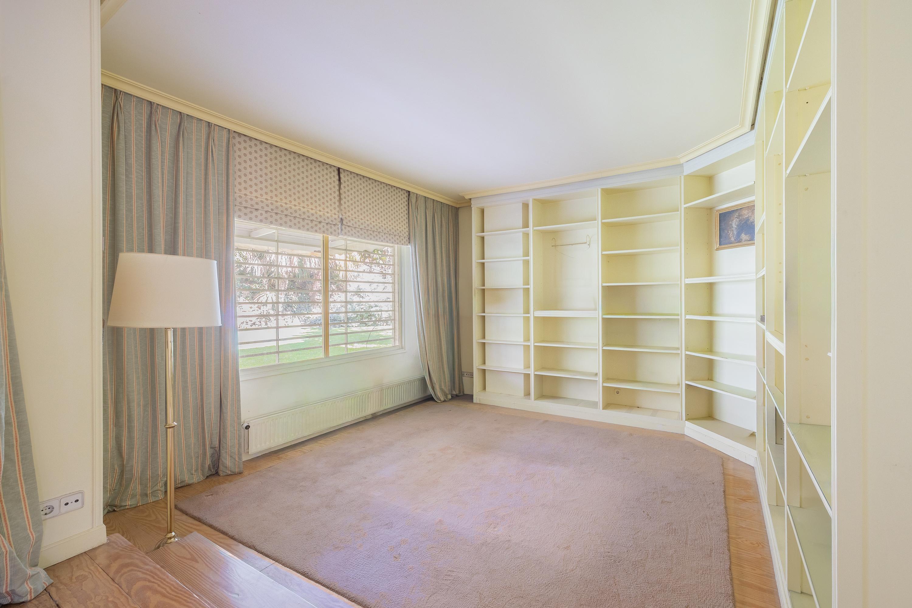 Semi-Detached Townhouse en Venta en C. de Fresnedillas - 3