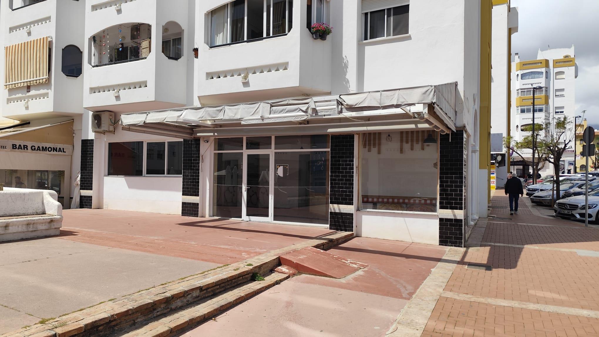 Local en Venta en Calle Zodiaco - 1