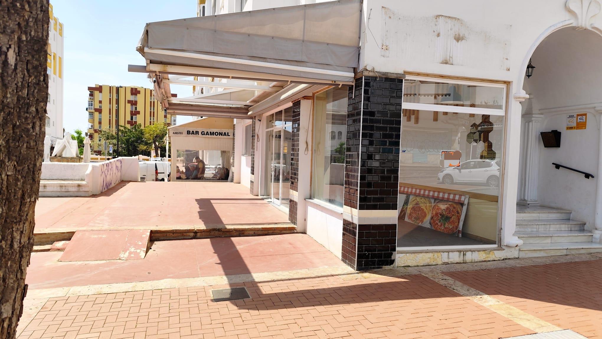 Local en Venta en Calle Zodiaco - 2